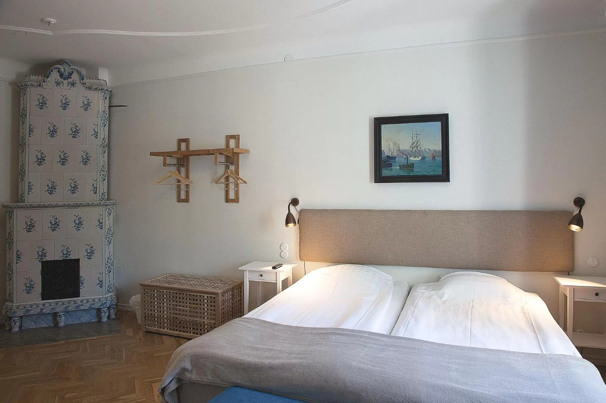 Photo of the whole room, Bed in Södra Hotellet