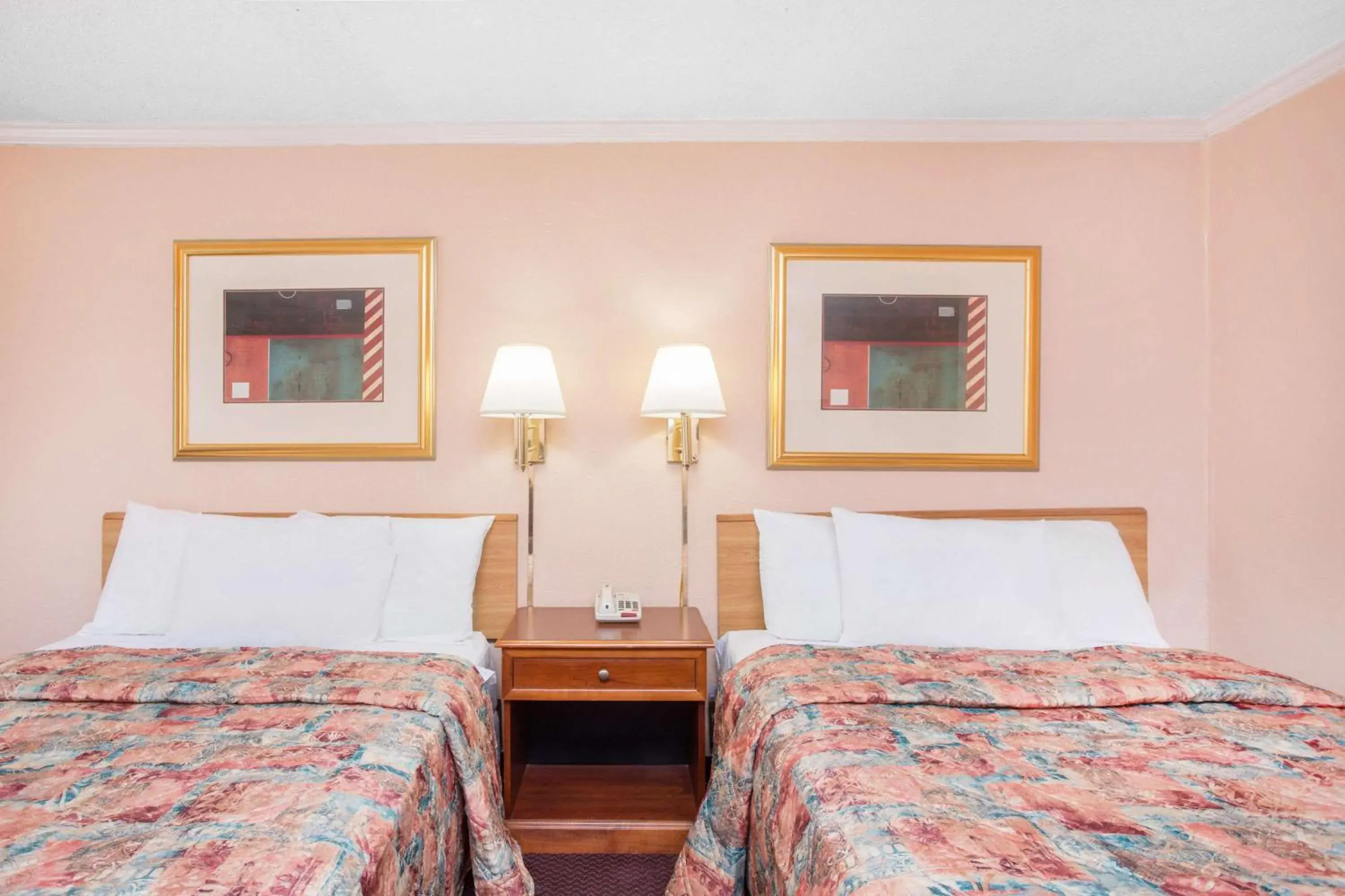 Photo of the whole room in Knights Inn - Augusta Photo of the whole room in Knights Inn - Augusta