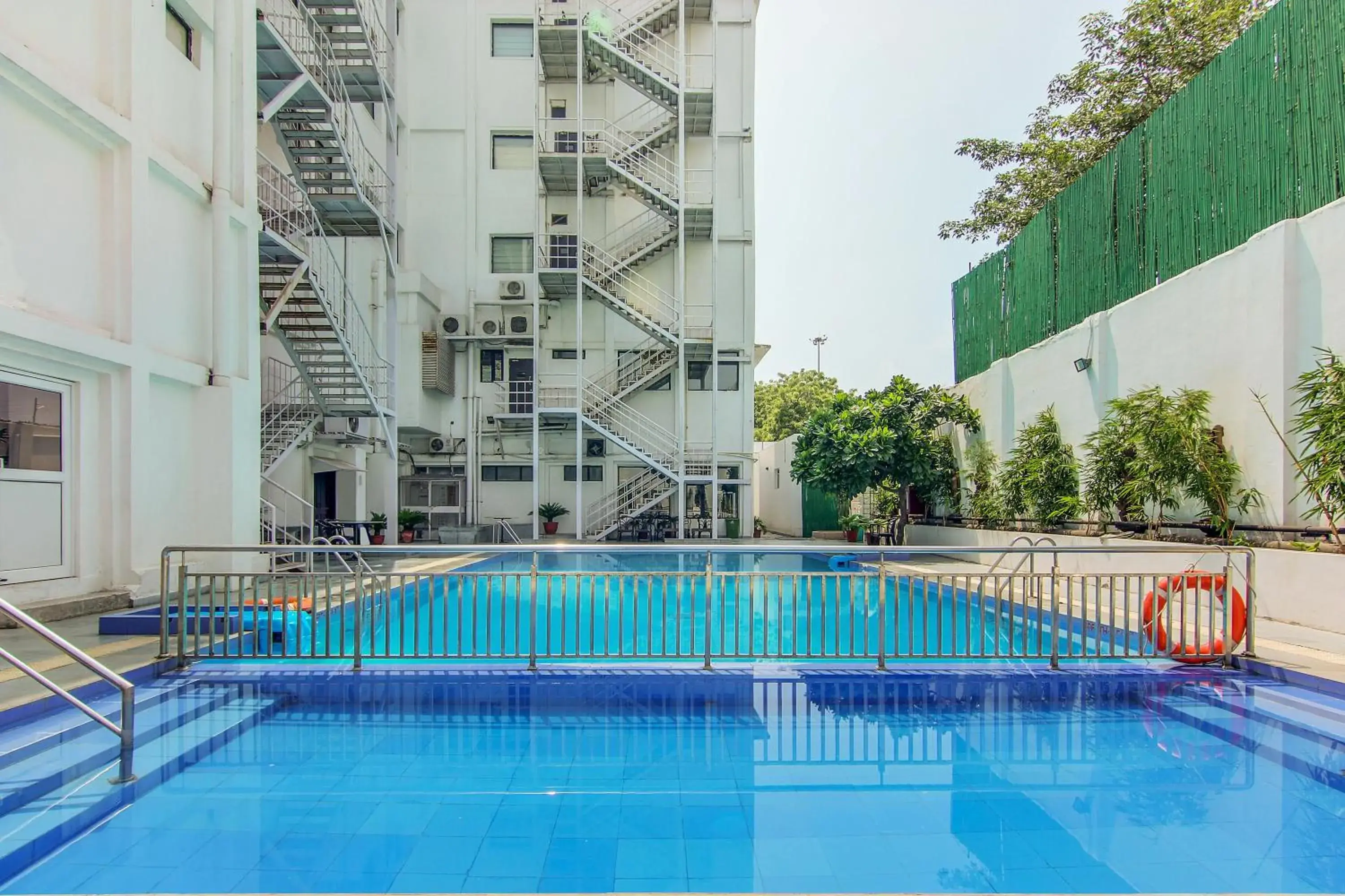 Swimming pool, Property Building in Vibe By The Lalit Traveller