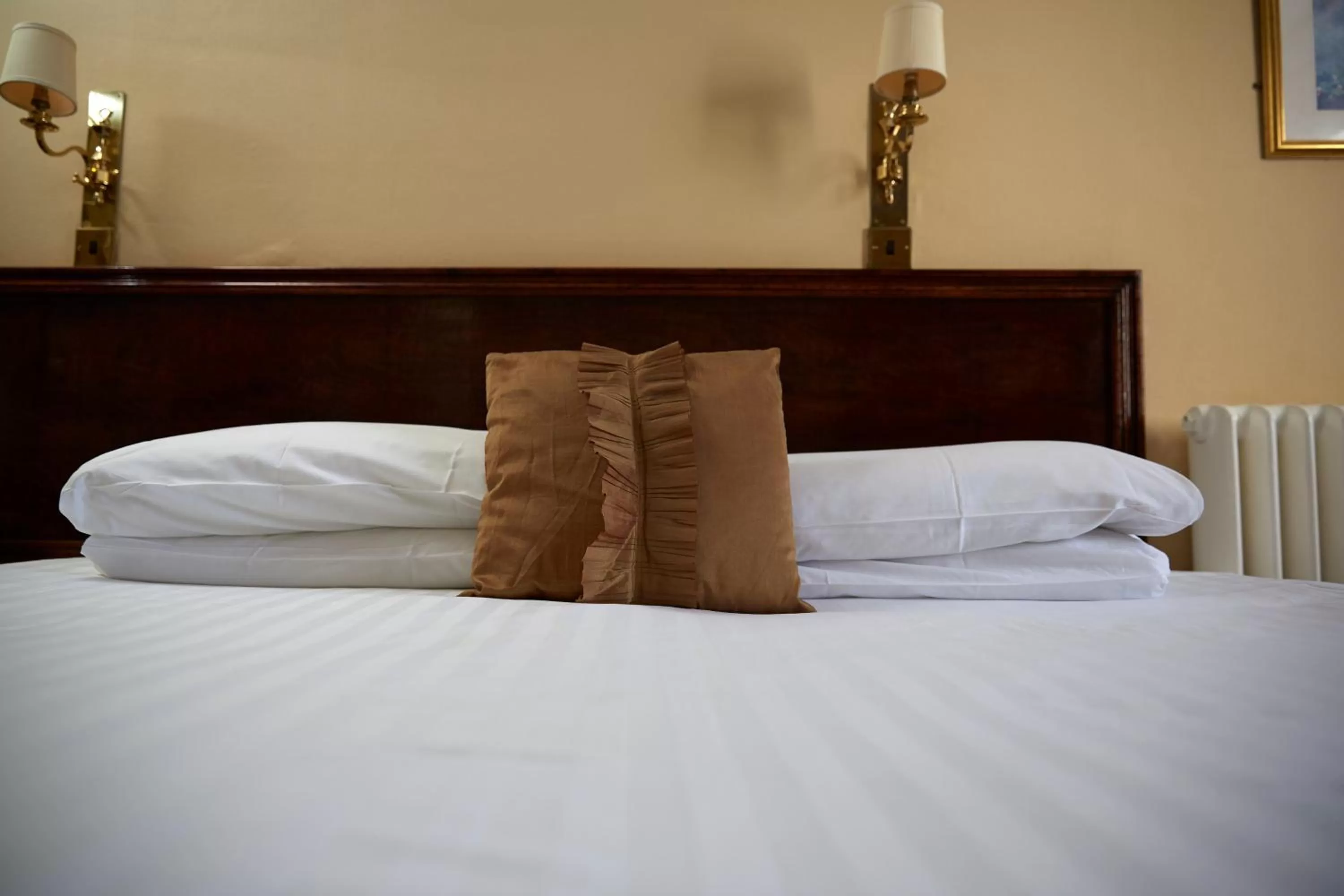 Bed in Best Western The George Hotel, Swaffham