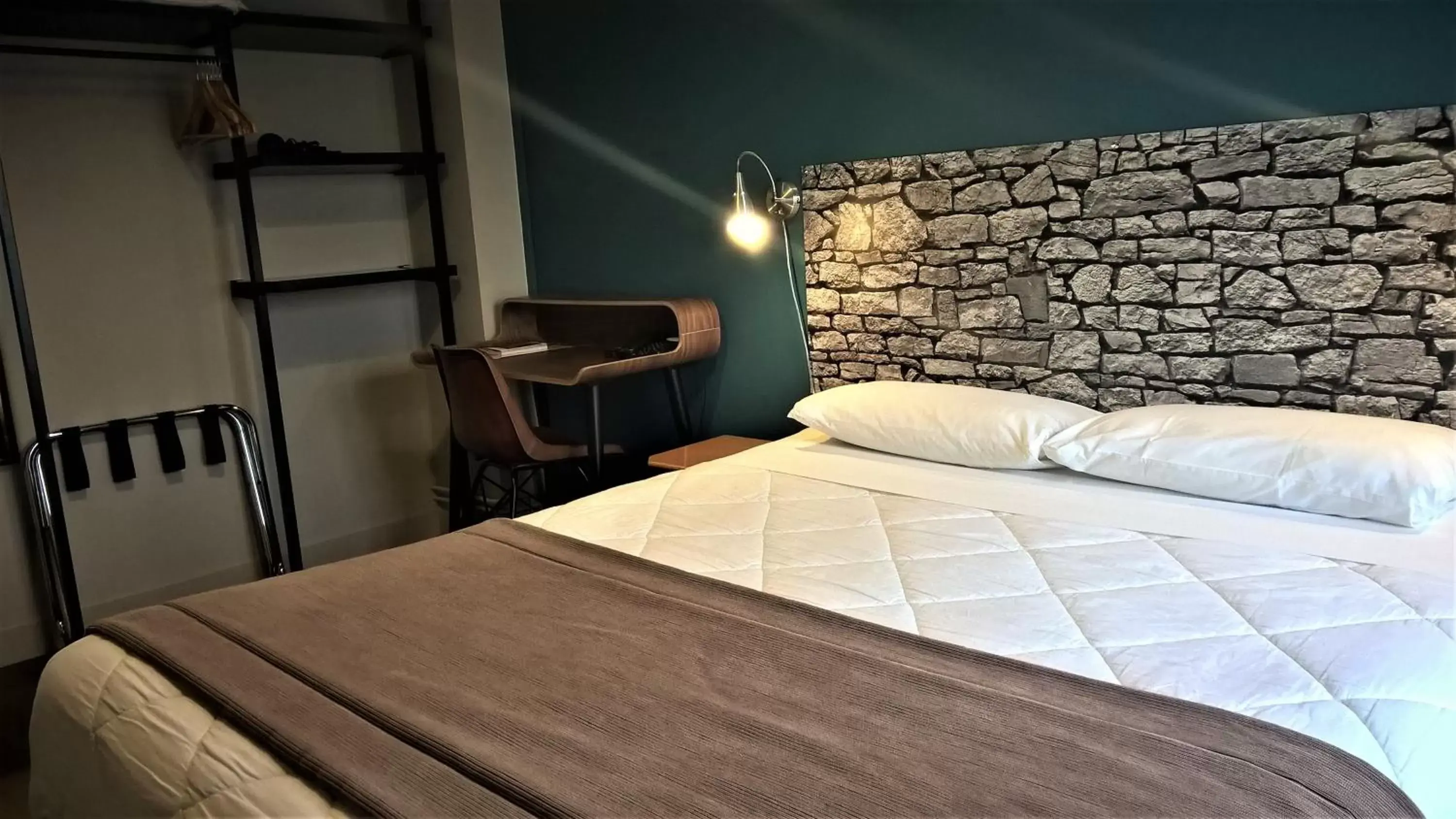 Bedroom, Bed in Hotel Des Cedres