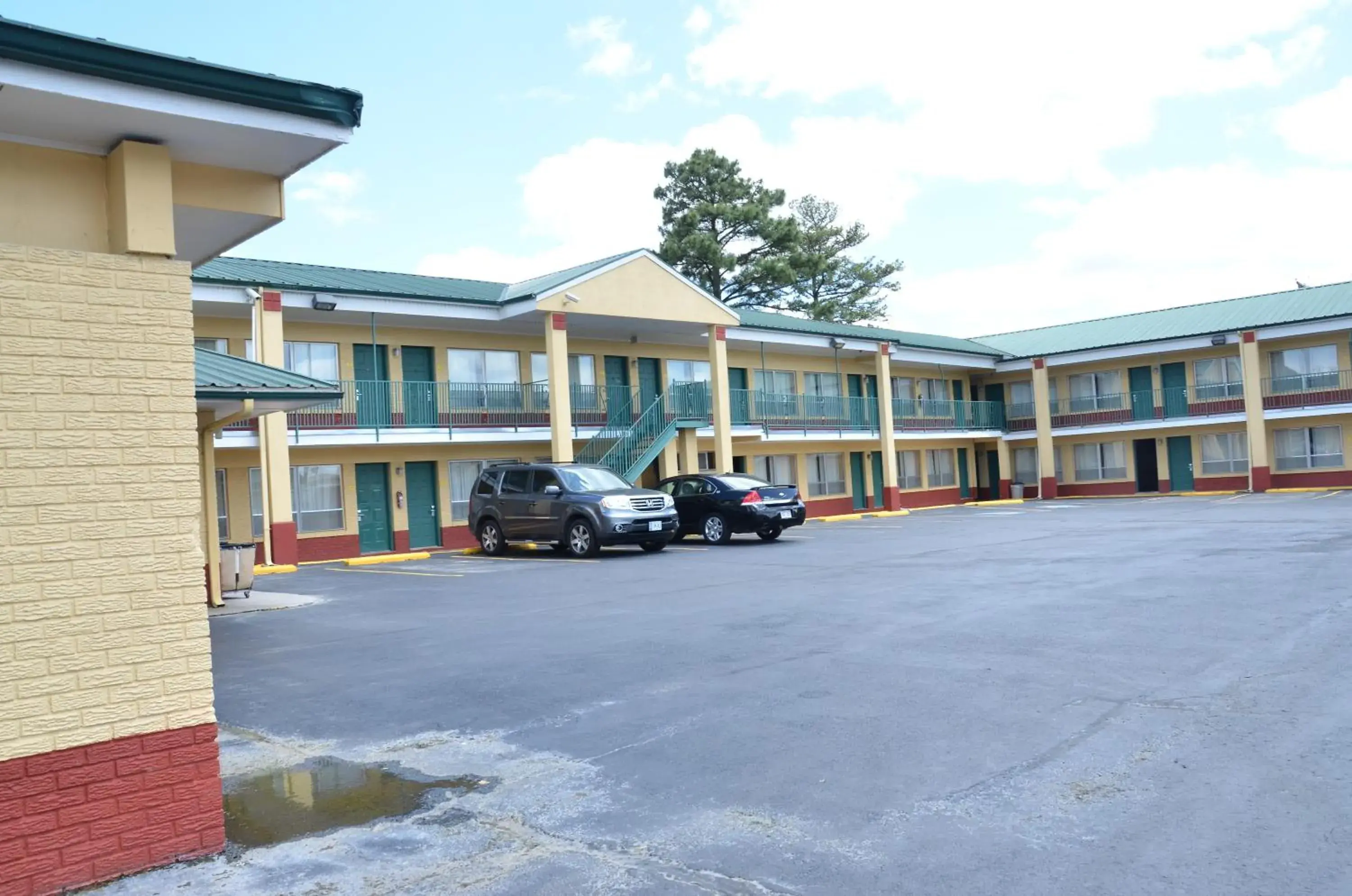 Property building in FairBridge Inn Express Stuttgart Property building in FairBridge Inn Express Stuttgart