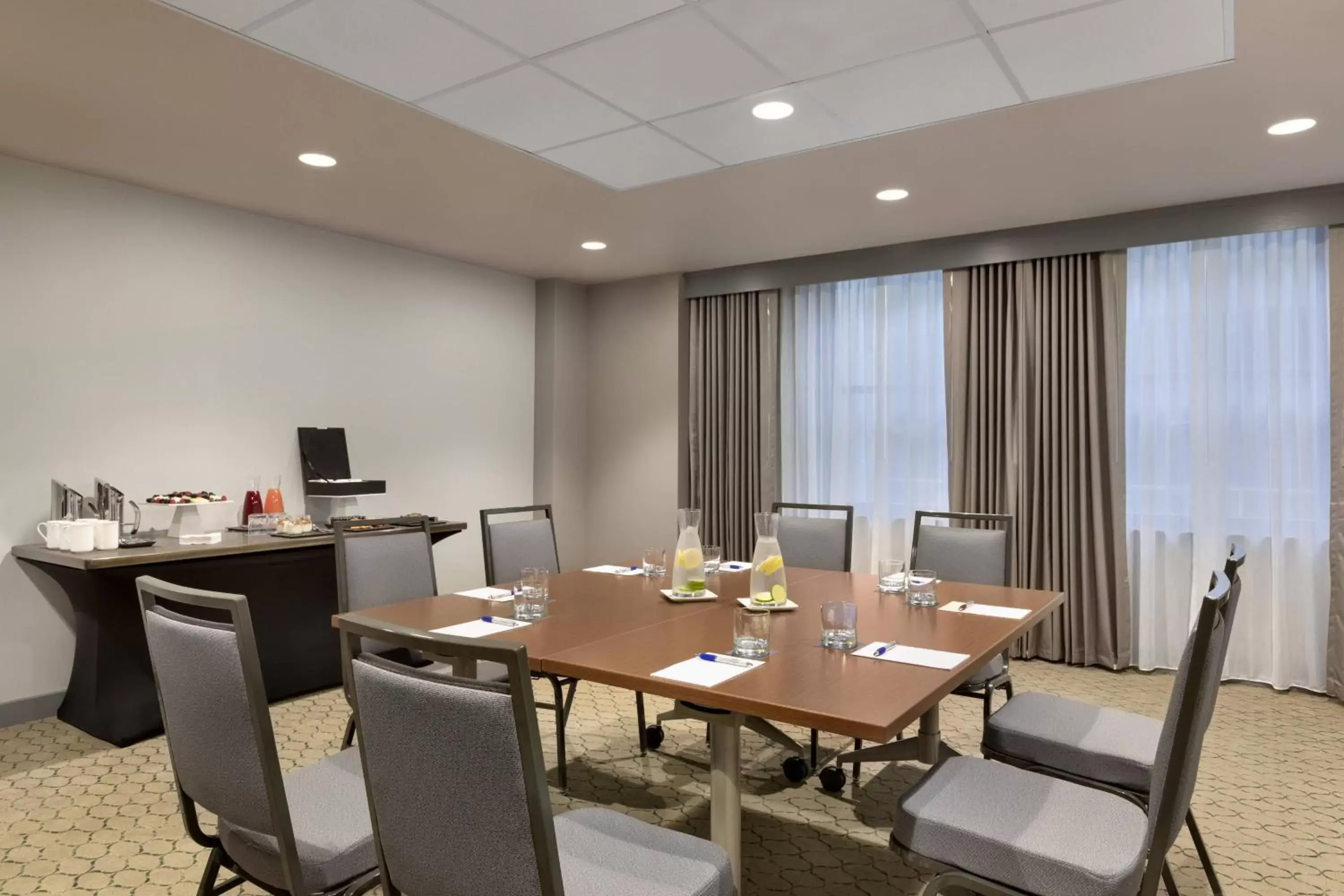 Meeting/conference room in Hotel Northland, Autograph Collection