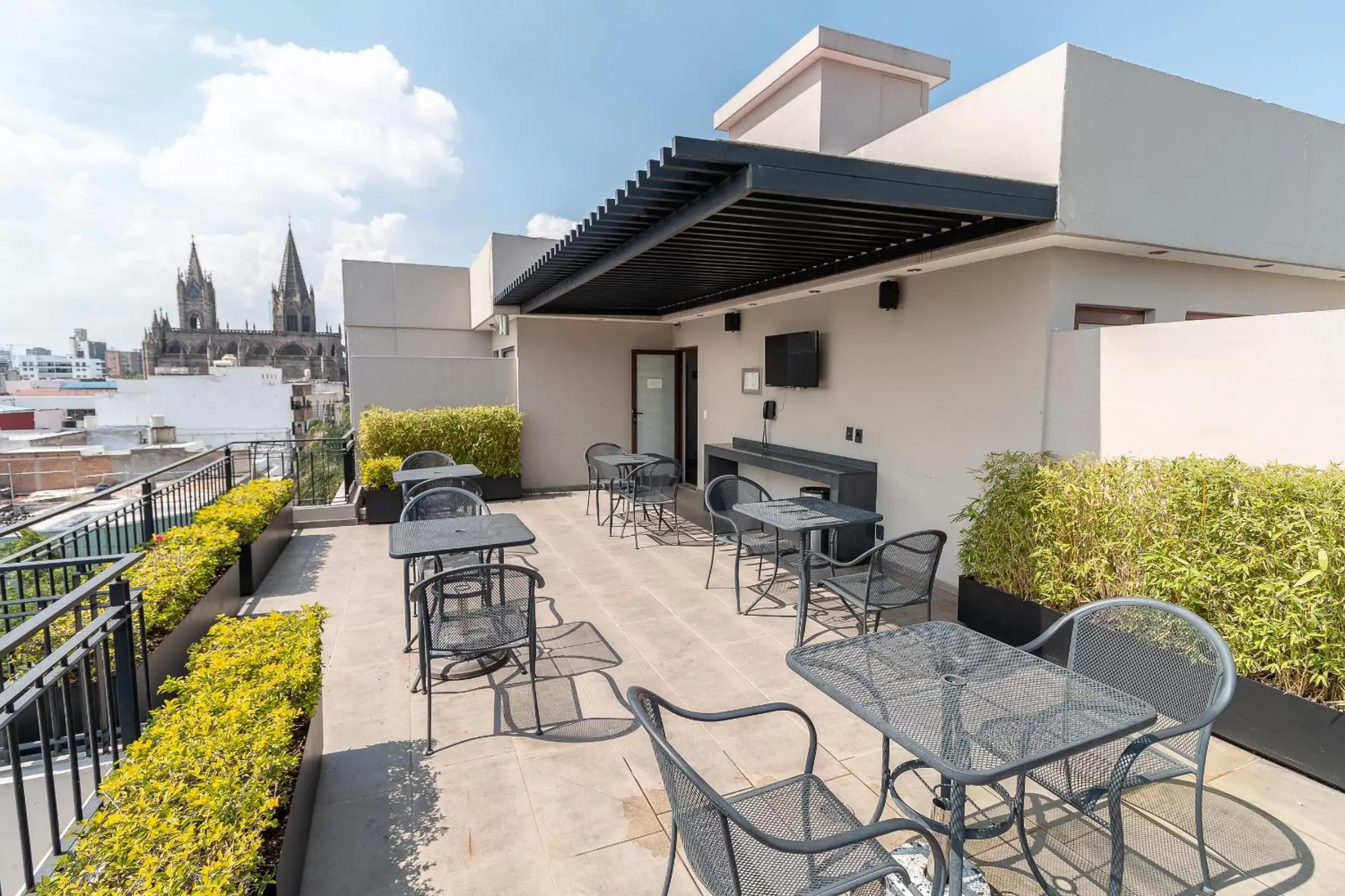 Balcony/Terrace in Six Hotel Guadalajara Expiatorio