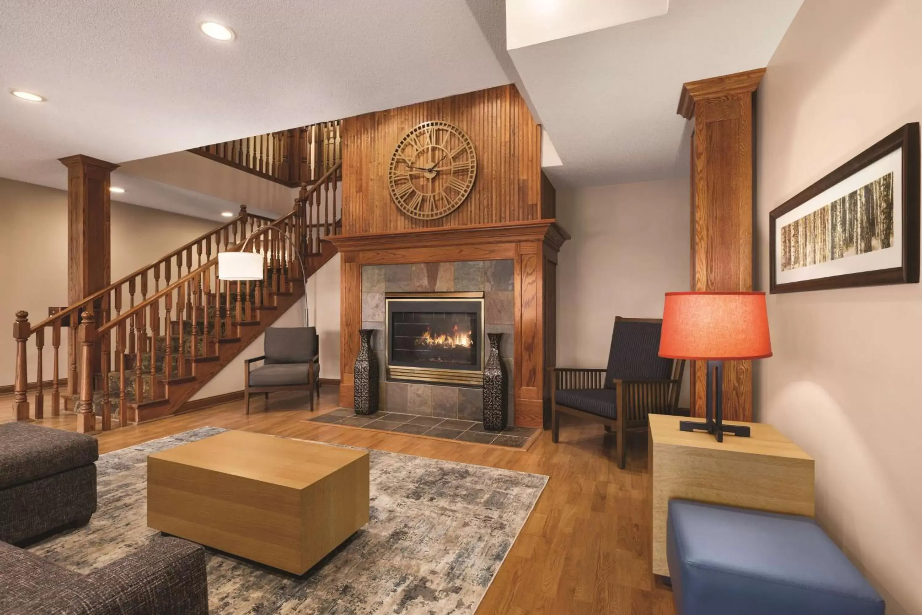 Lobby or reception, Seating Area in Country Inn & Suites by Radisson, Forest Lake, MN