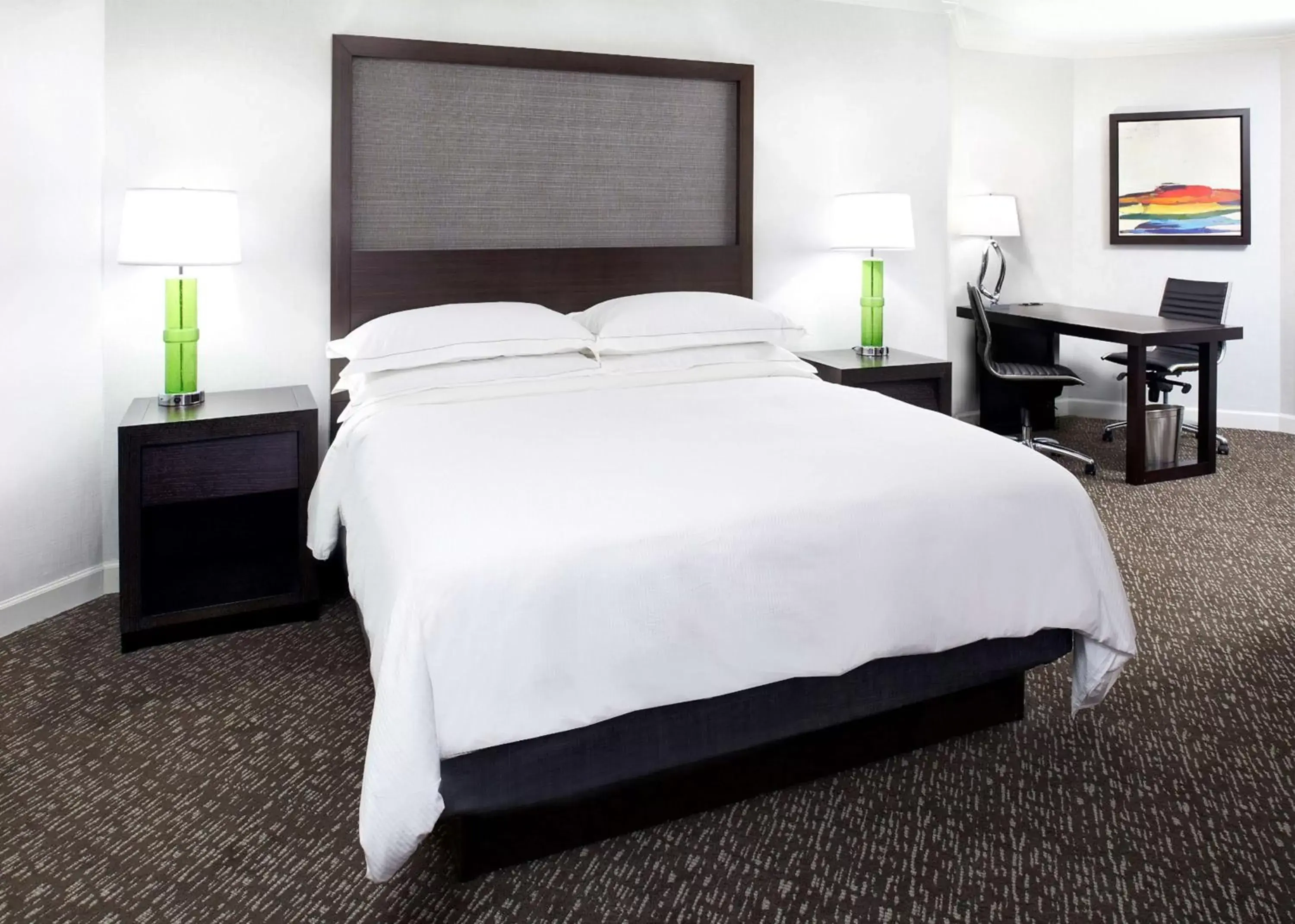 Bedroom, Bed in Hilton Minneapolis-St Paul Airport