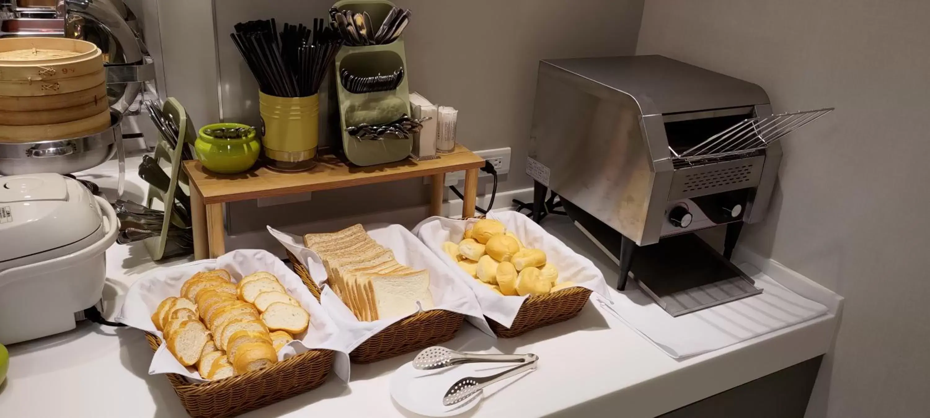 Food in 台北碧瑤飯店 Hotel B Food in 台北碧瑤飯店 Hotel B