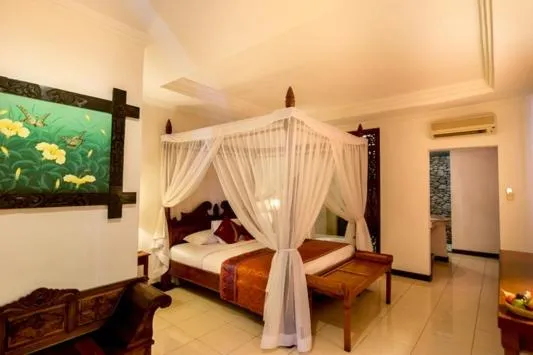 Bed in Sahadewa Resort & Spa