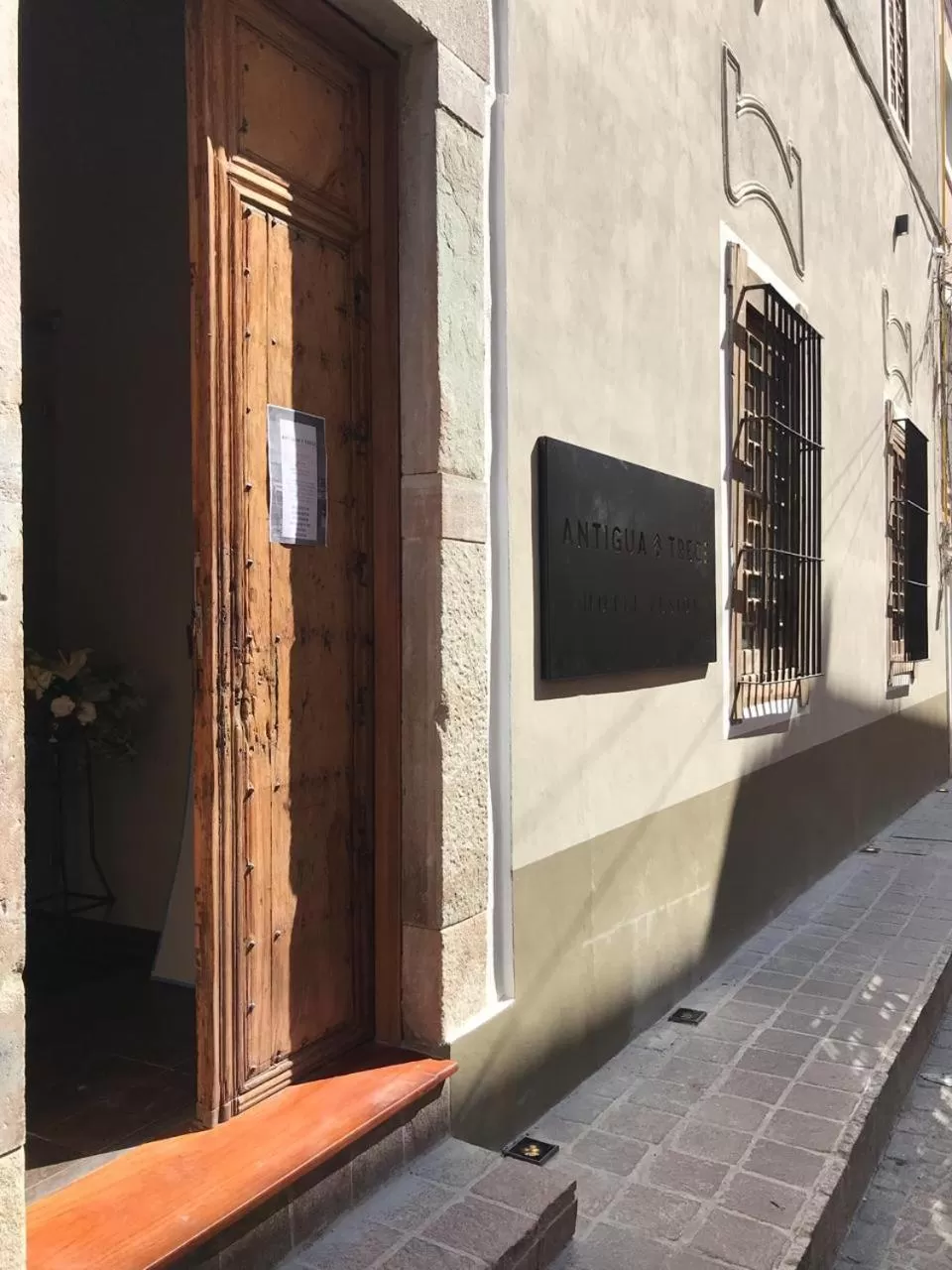 Facade/entrance in Antigua Trece Hotel Fusión