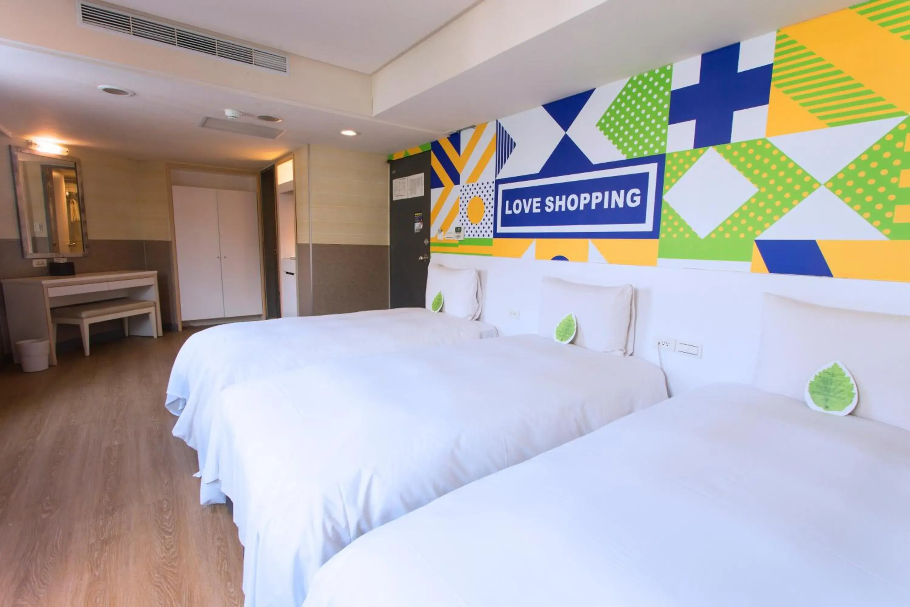 Photo of the whole room, Bed in Ximen Citizen Hotel