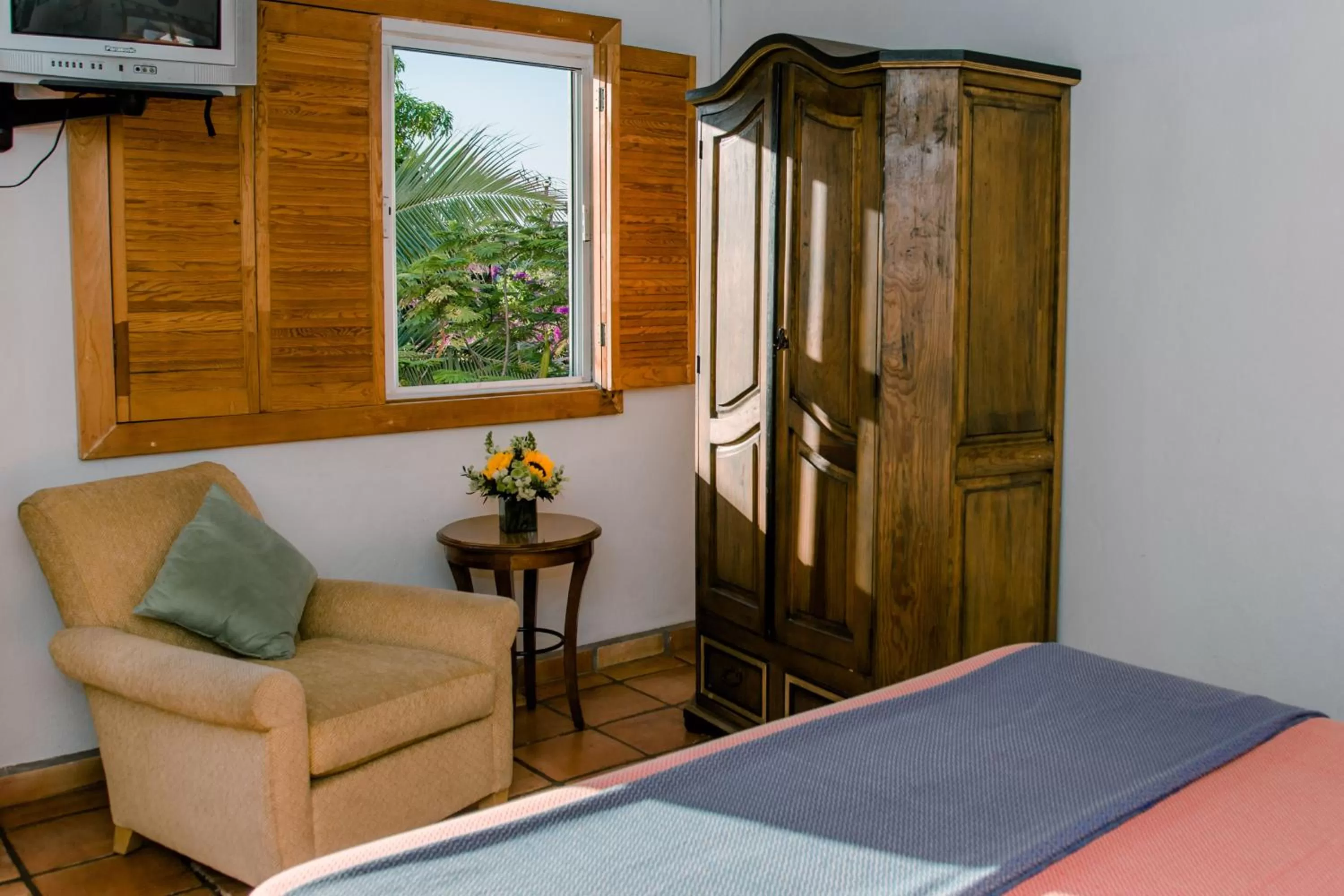 Bed in Los Milagros Hotel