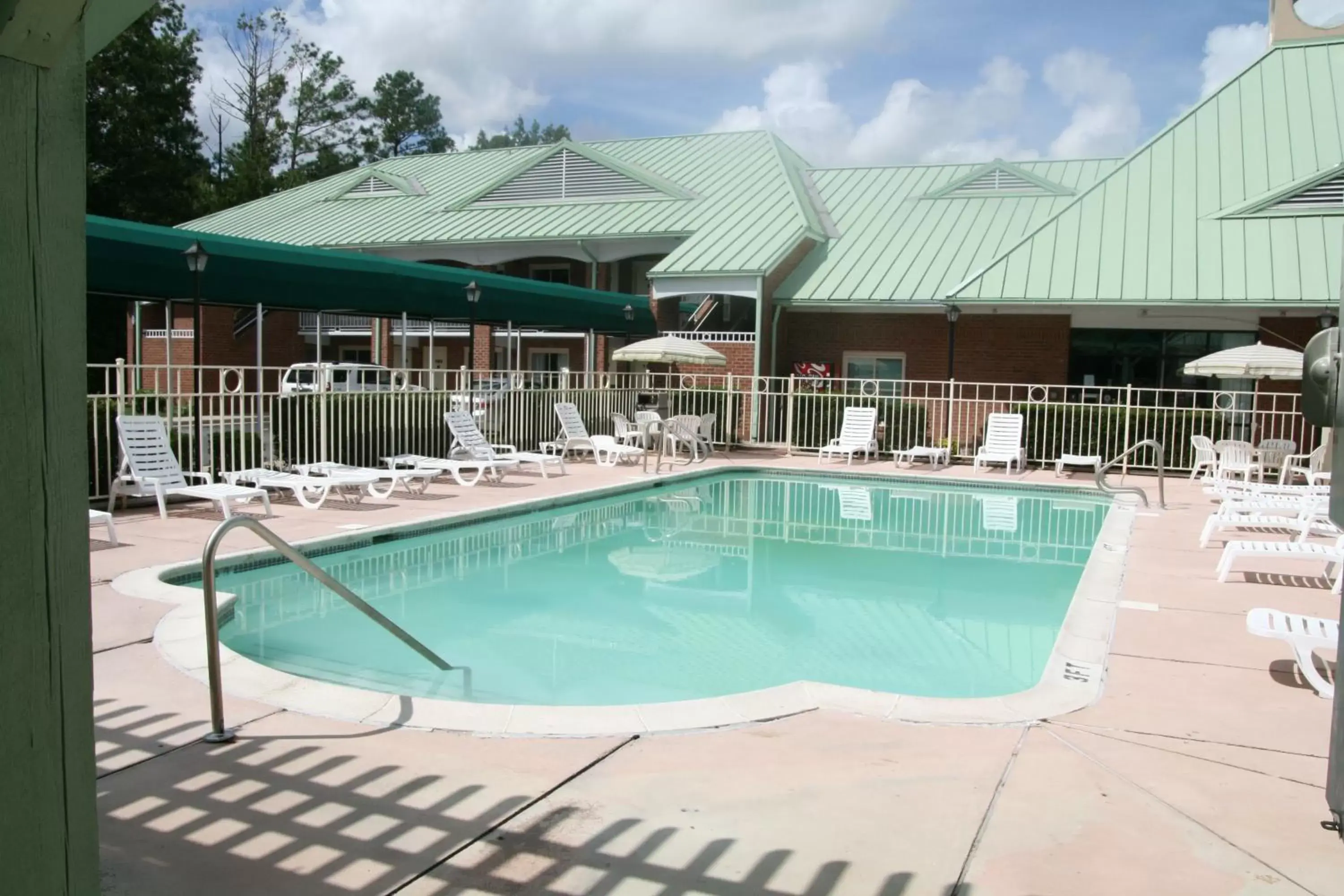 Swimming Pool in Days Inn by Wyndham Petersburg/South Fort Lee