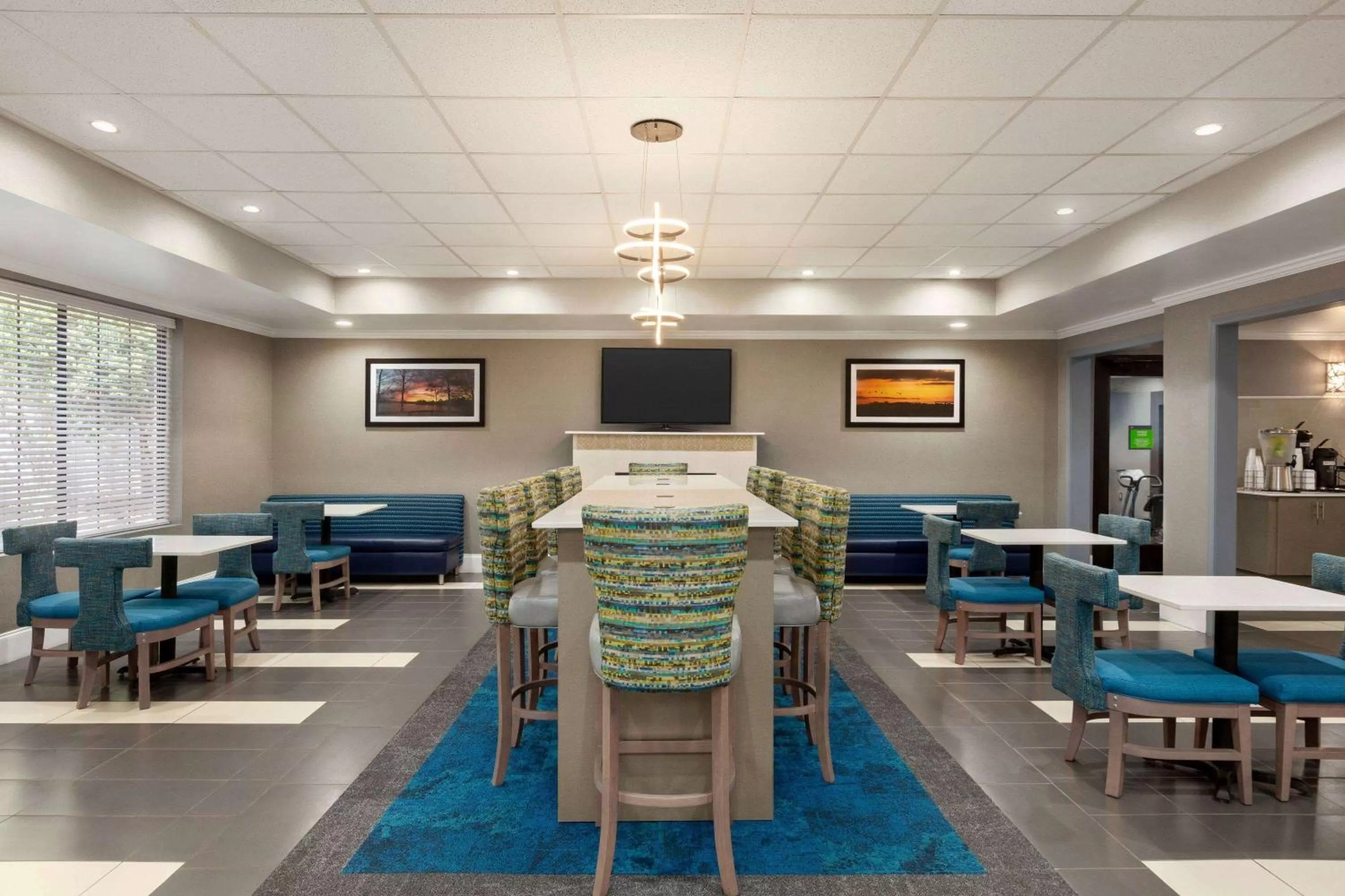 Restaurant/places to eat in La Quinta by Wyndham Dublin