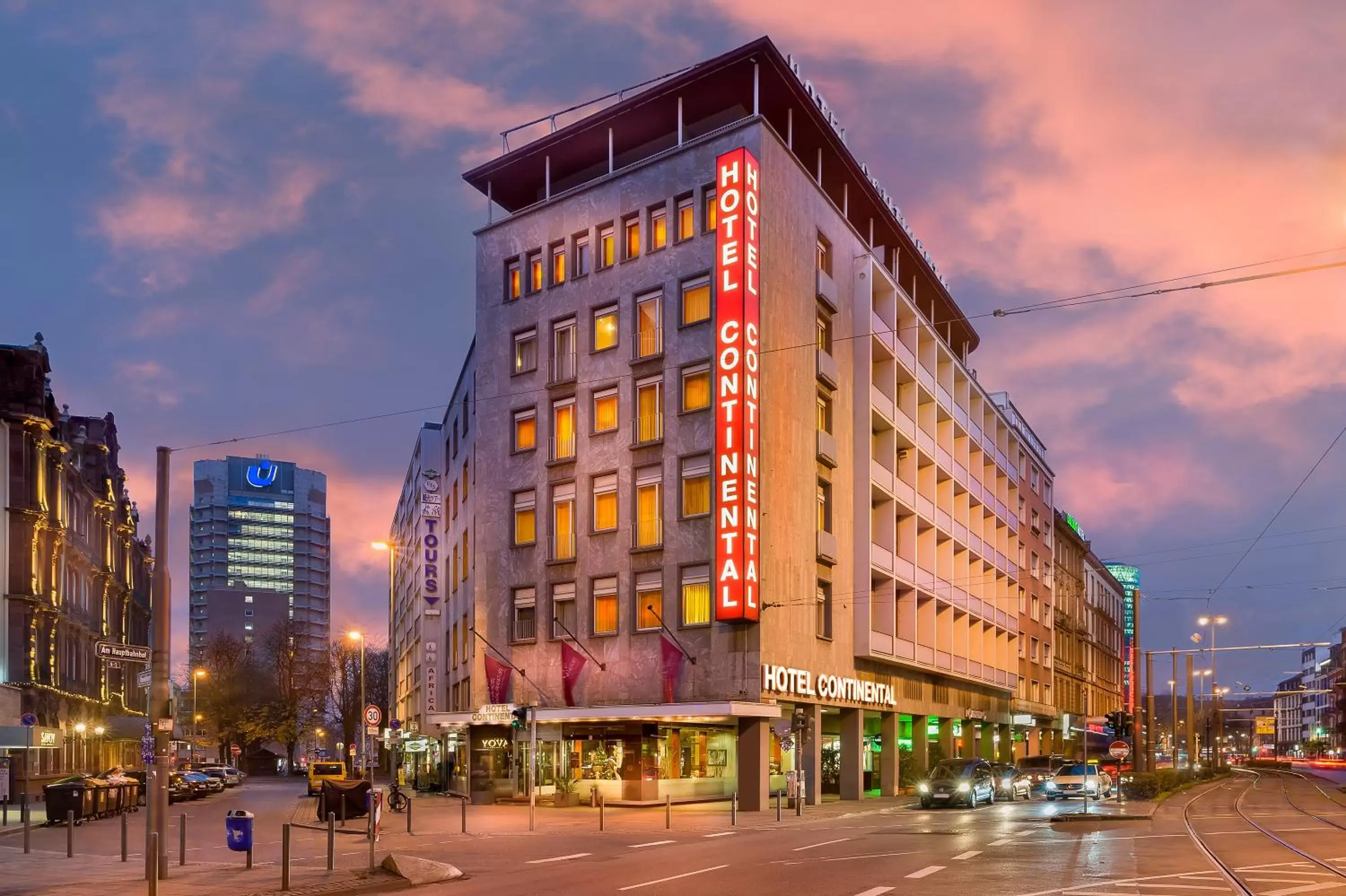 Property Building in Novum Hotel Continental Frankfurt