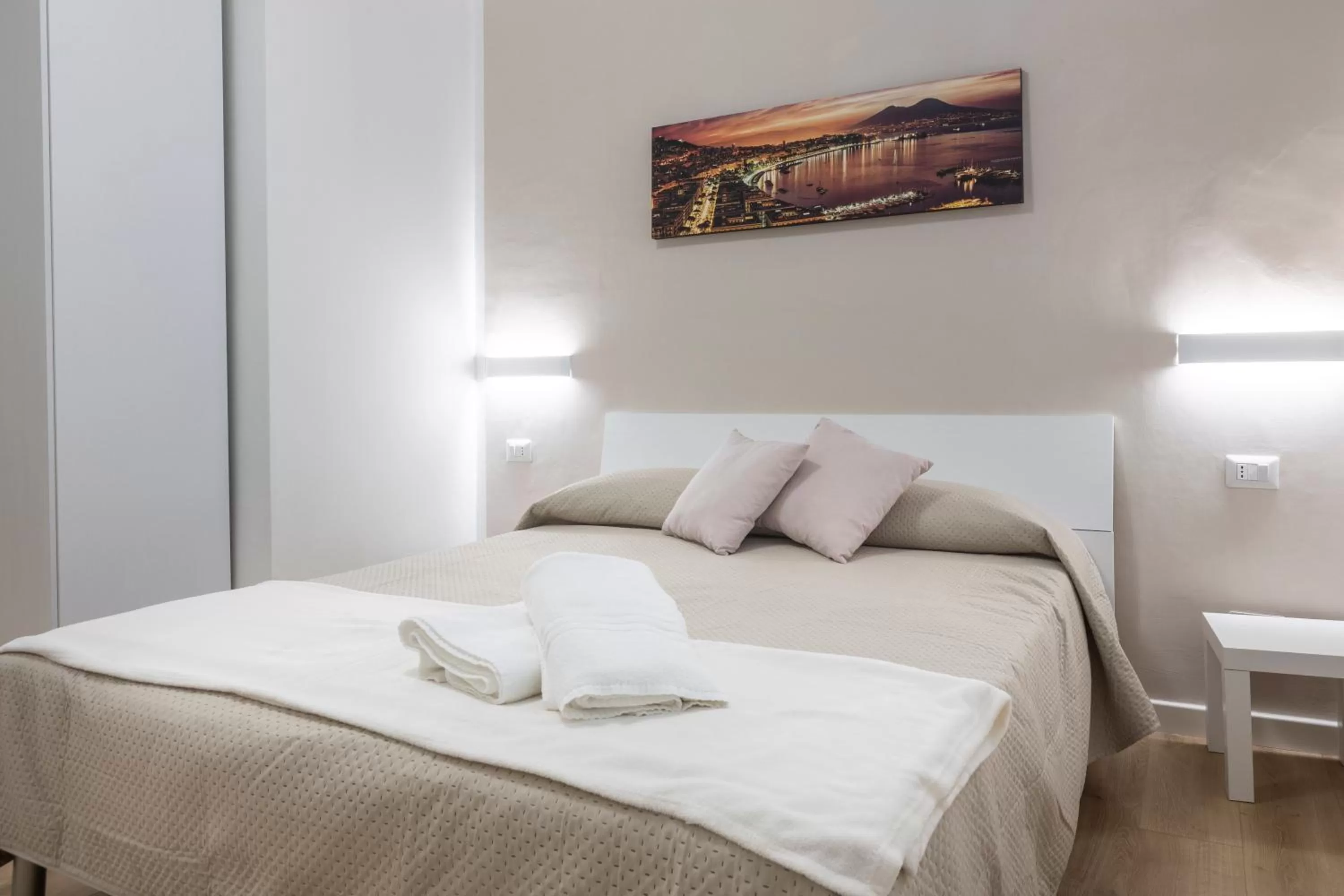 Bedroom, Bed in AdAstra b&b