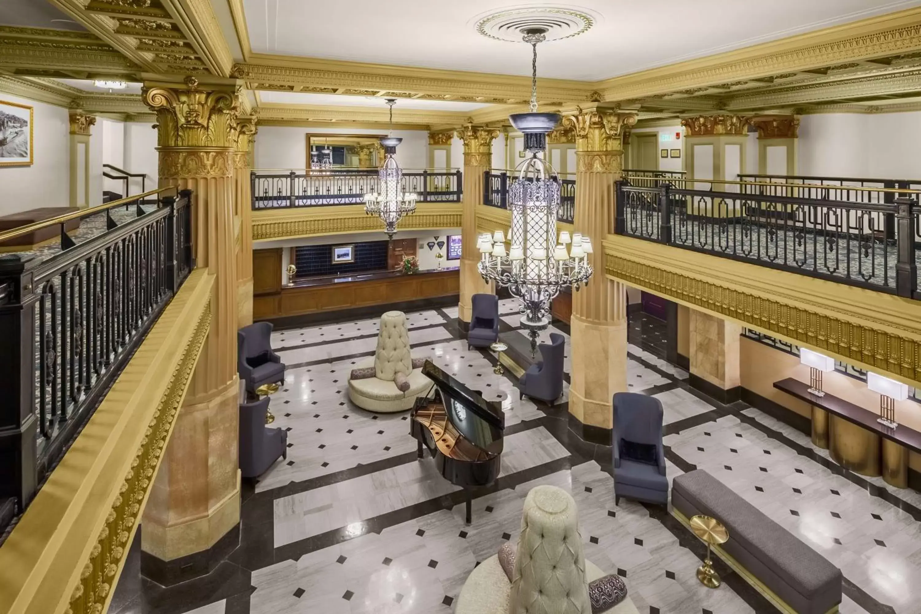 Lobby or reception in Hilton President Kansas City