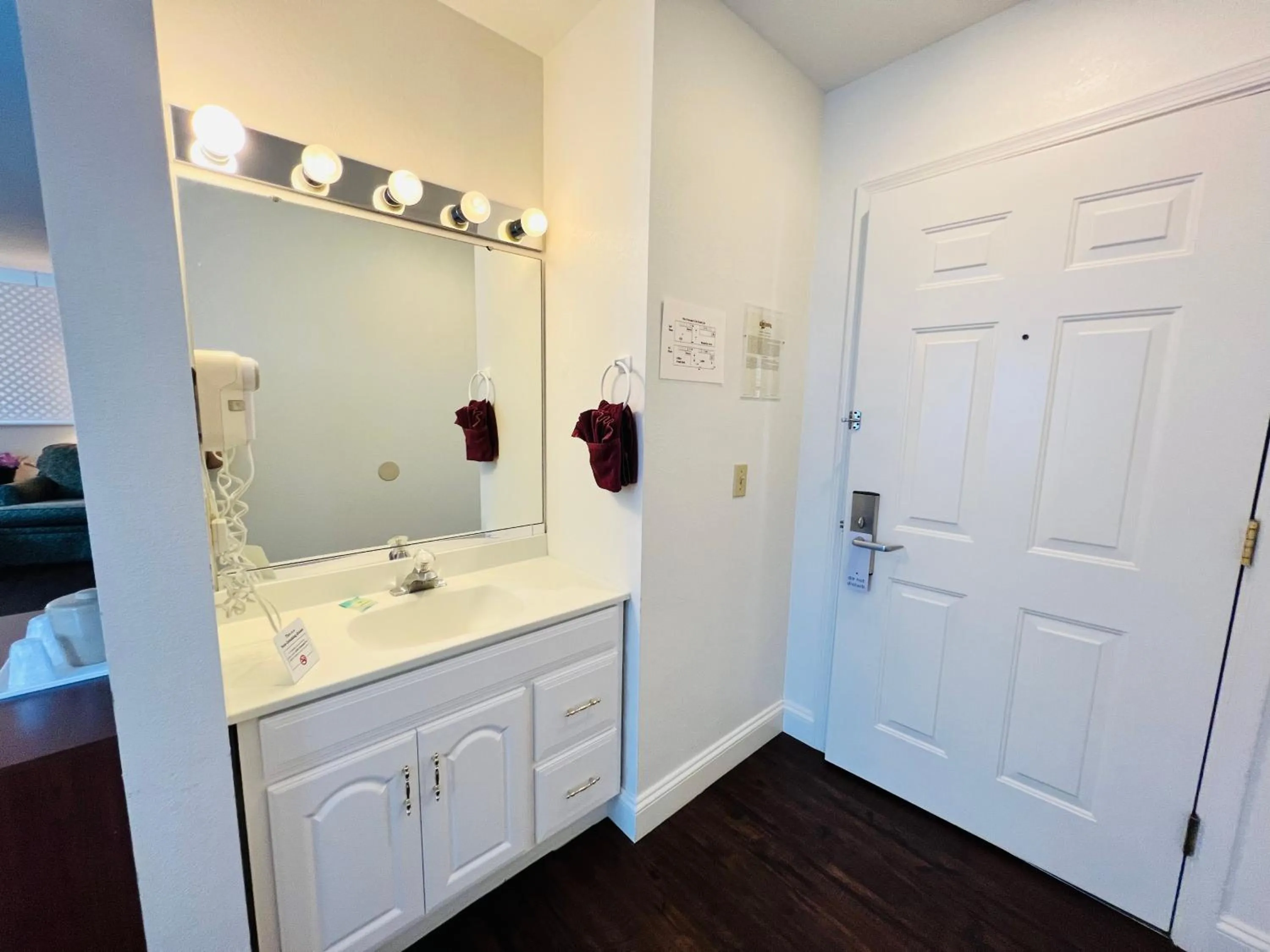 Bathroom in Inn at Cemetery Hill