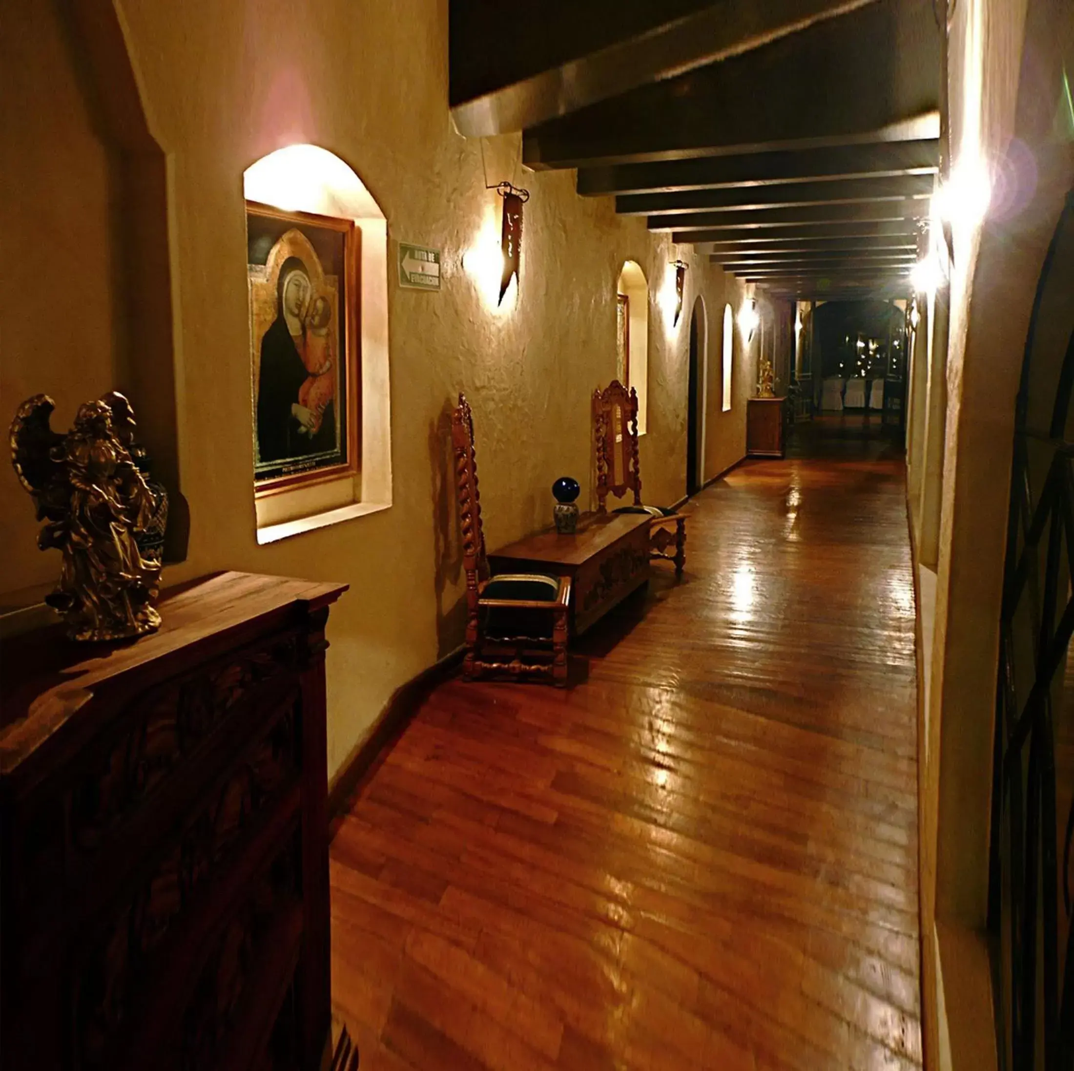 Decorative detail, Lobby/Reception in Hotel Castillo de Santa Cecilia