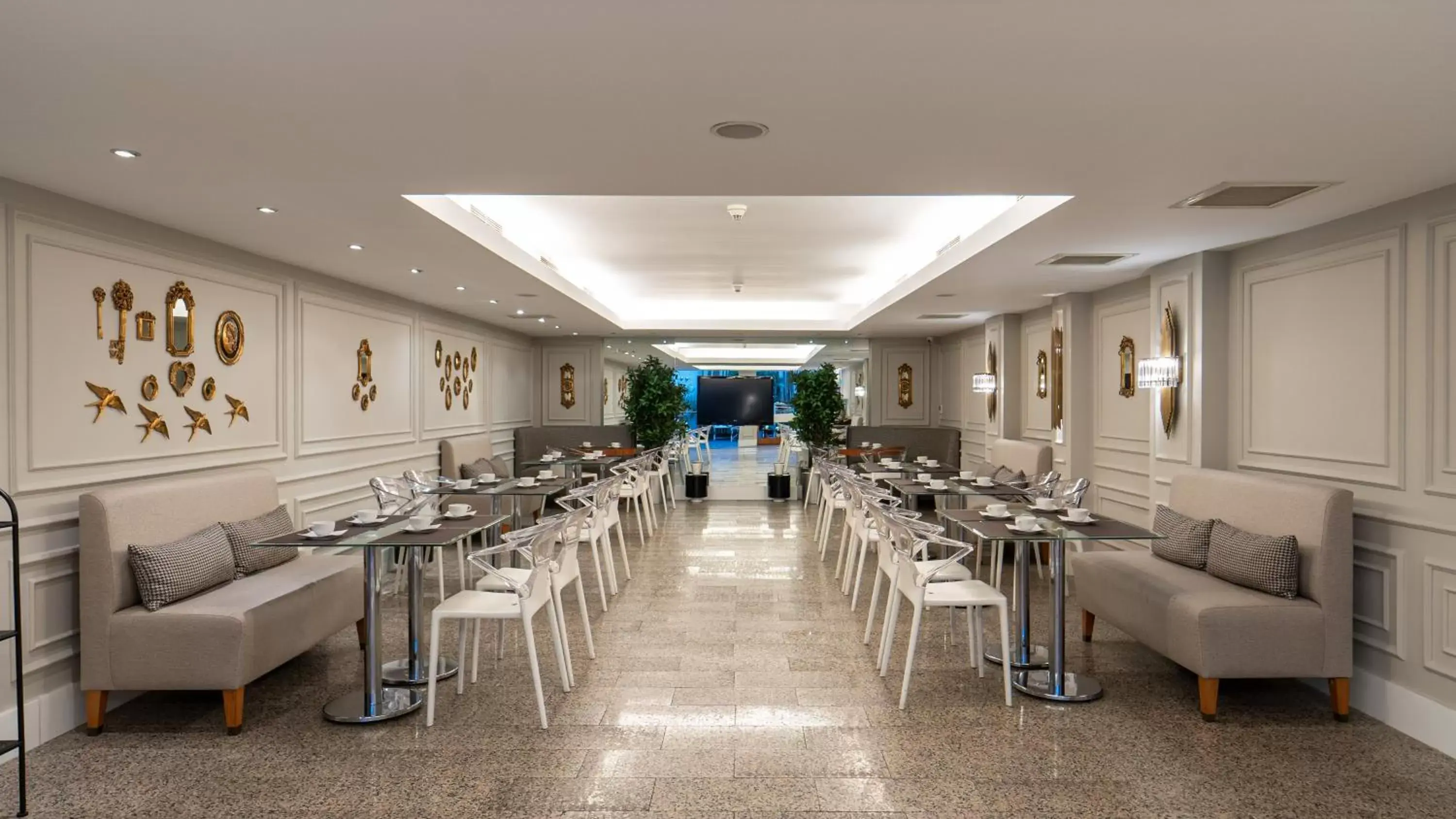 Restaurant/Places to Eat in Biz Cevahir Hotel Sultanahmet