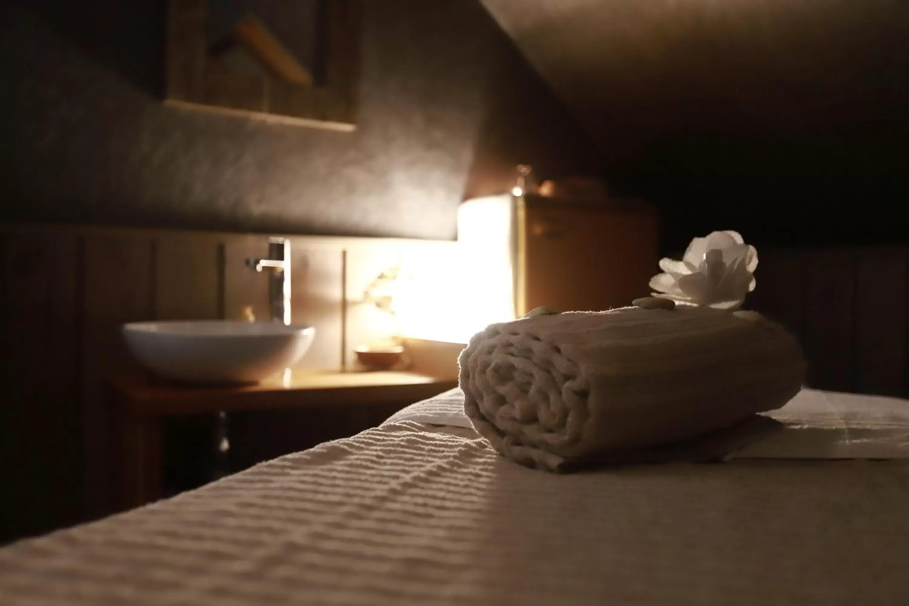 Massage, Bed in Hôtel Antares & Spa
