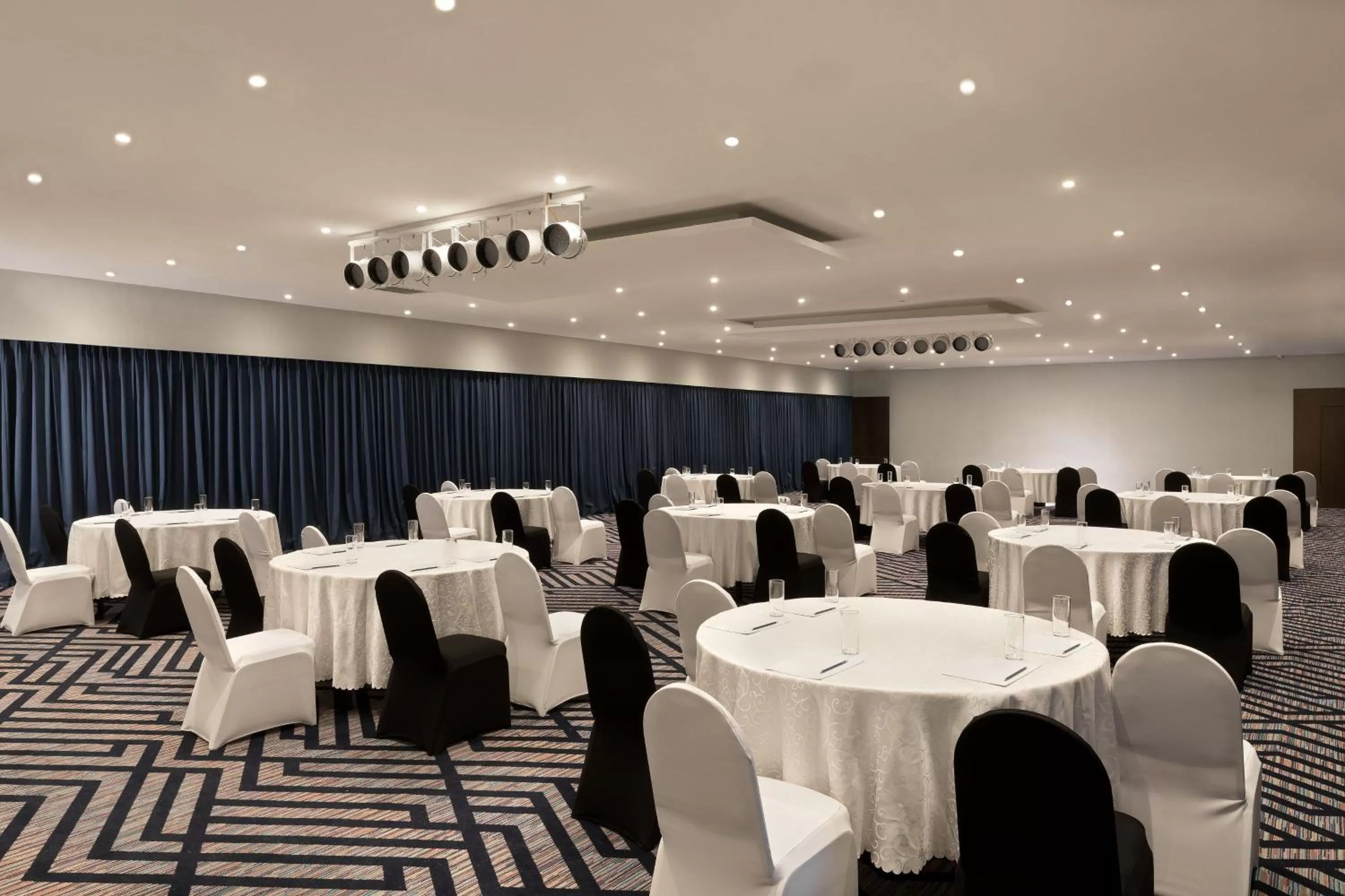 Meeting/conference room in Four Points by Sheraton Dar es Salaam New Africa