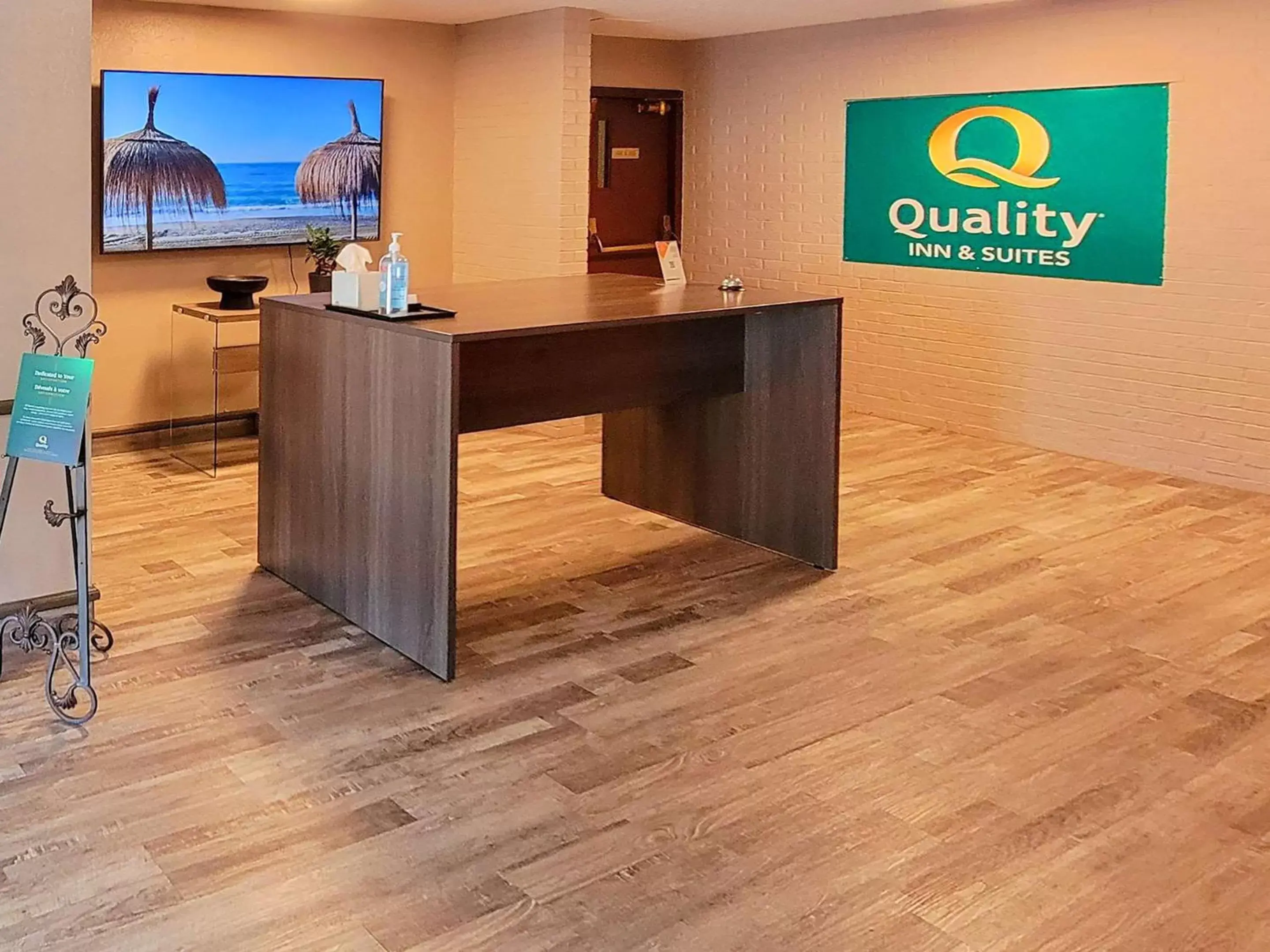 Lobby or reception, Lobby/Reception in Quality Inn & Suites & Conference Centre - Gatineau