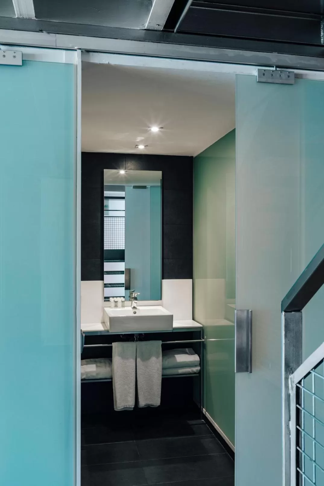 Bathroom in Barcelona Apartment Republica