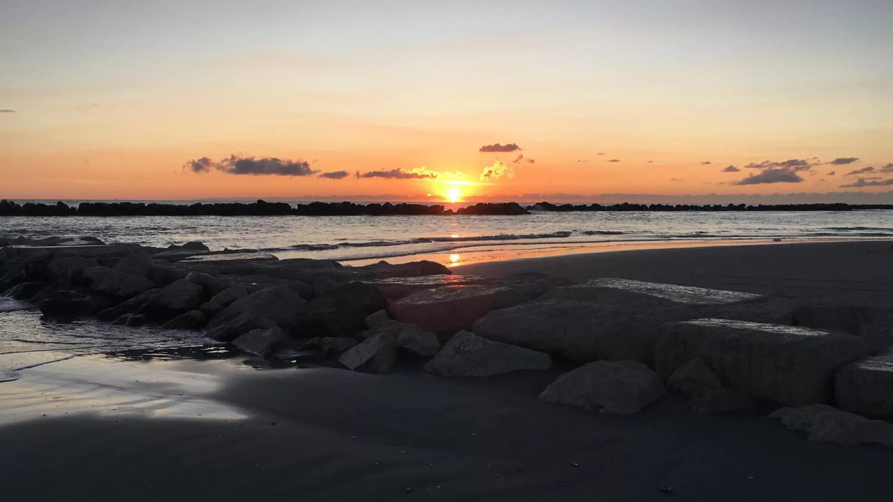 Natural landscape, Beach in Dea Della Salute Hotel