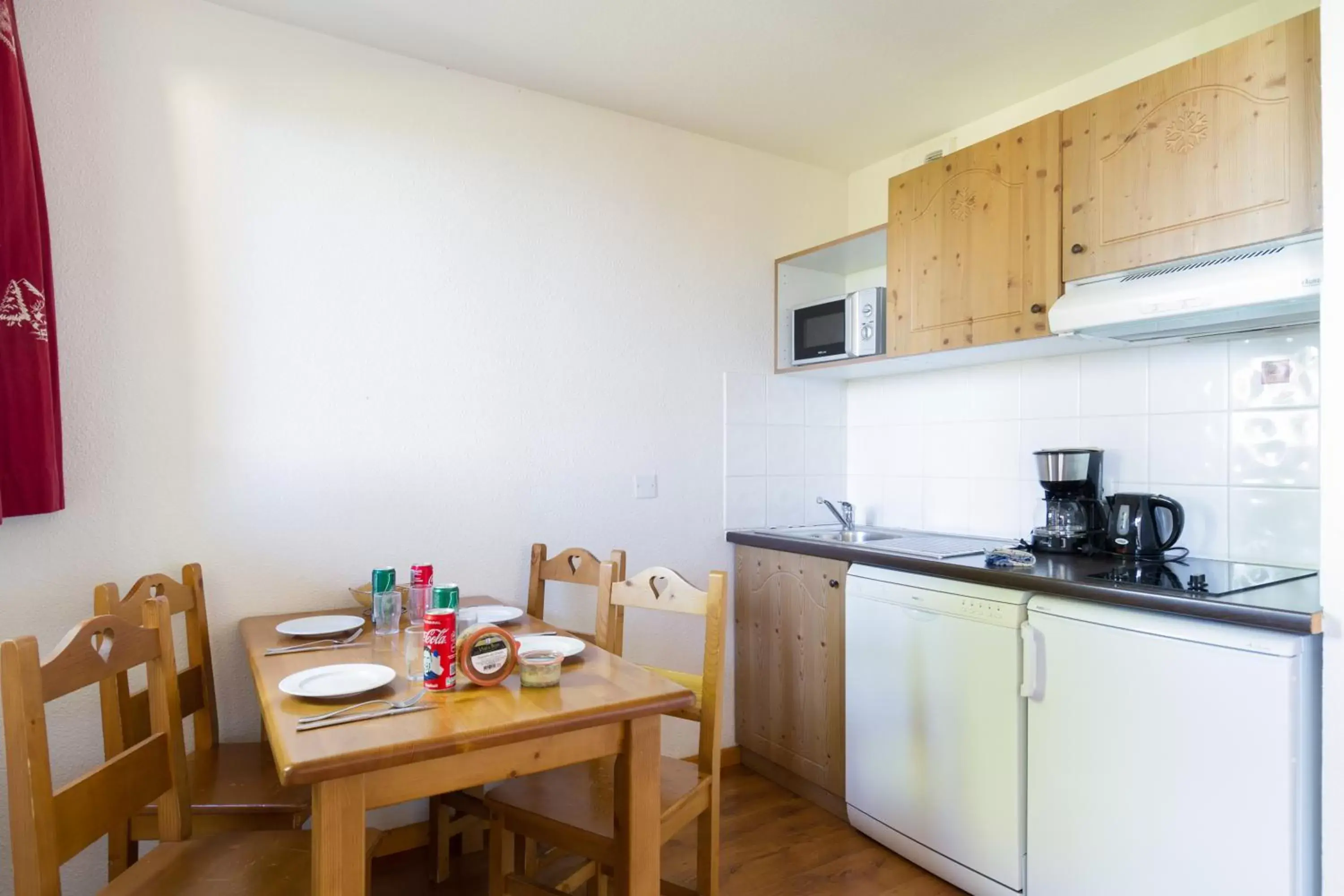 Kitchen or kitchenette, Kitchen/Kitchenette in Garden & City Evian - Lugrin