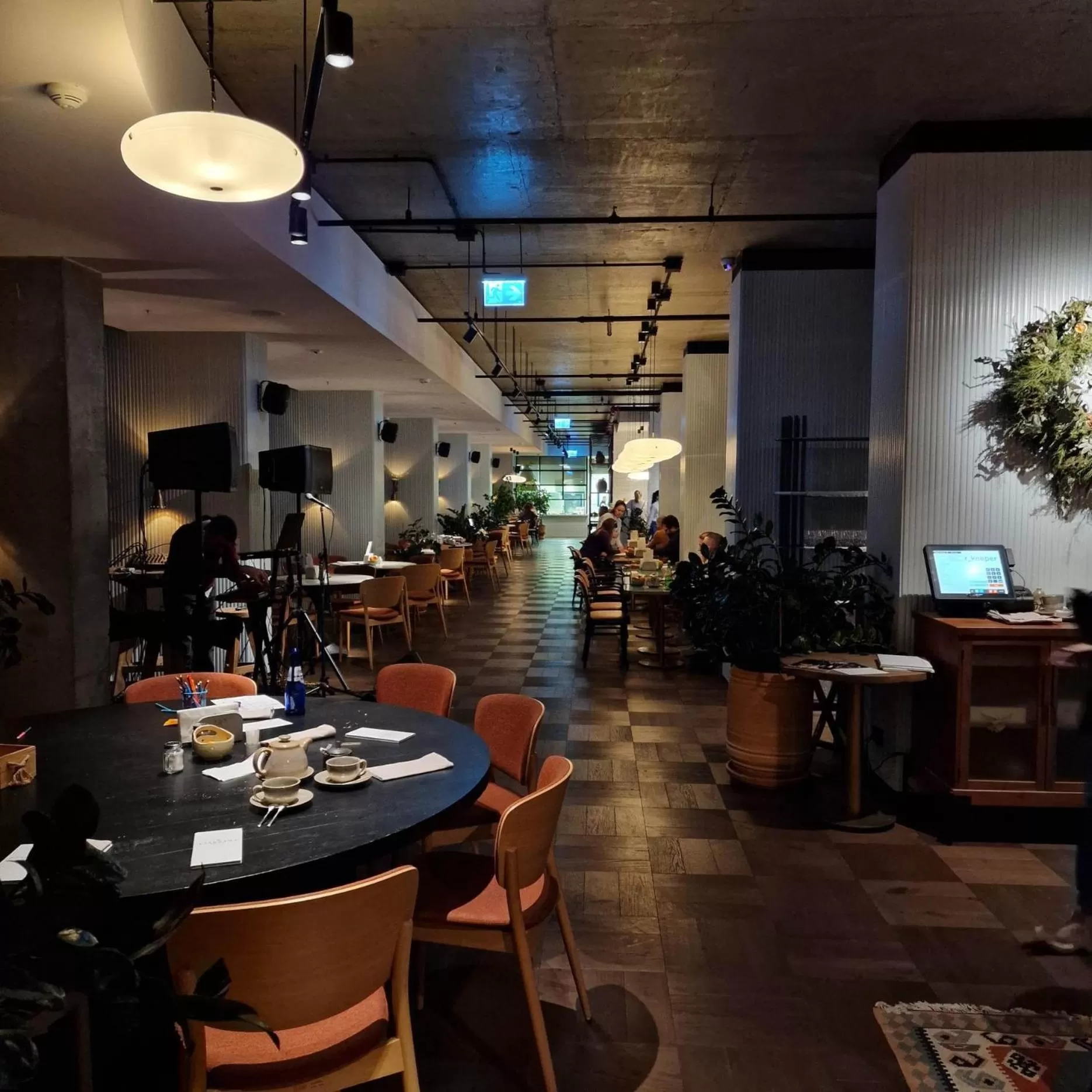 Restaurant/Places to Eat in Holiday Lux Sea Towers Batumi