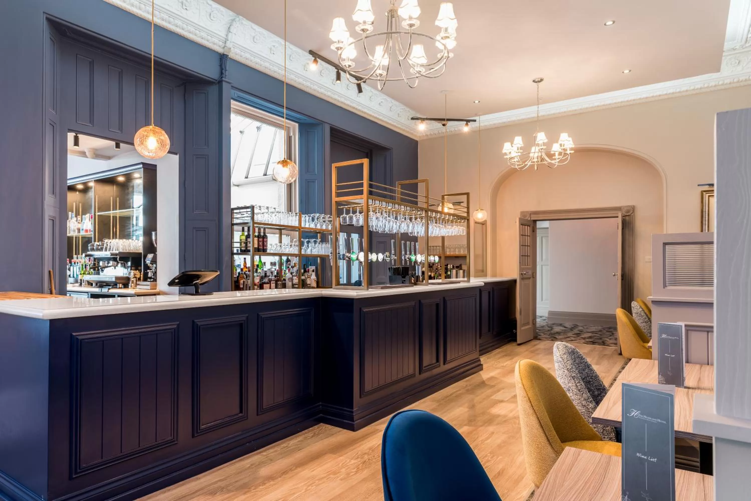 Lounge or bar in The Headland Hotel & Spa
