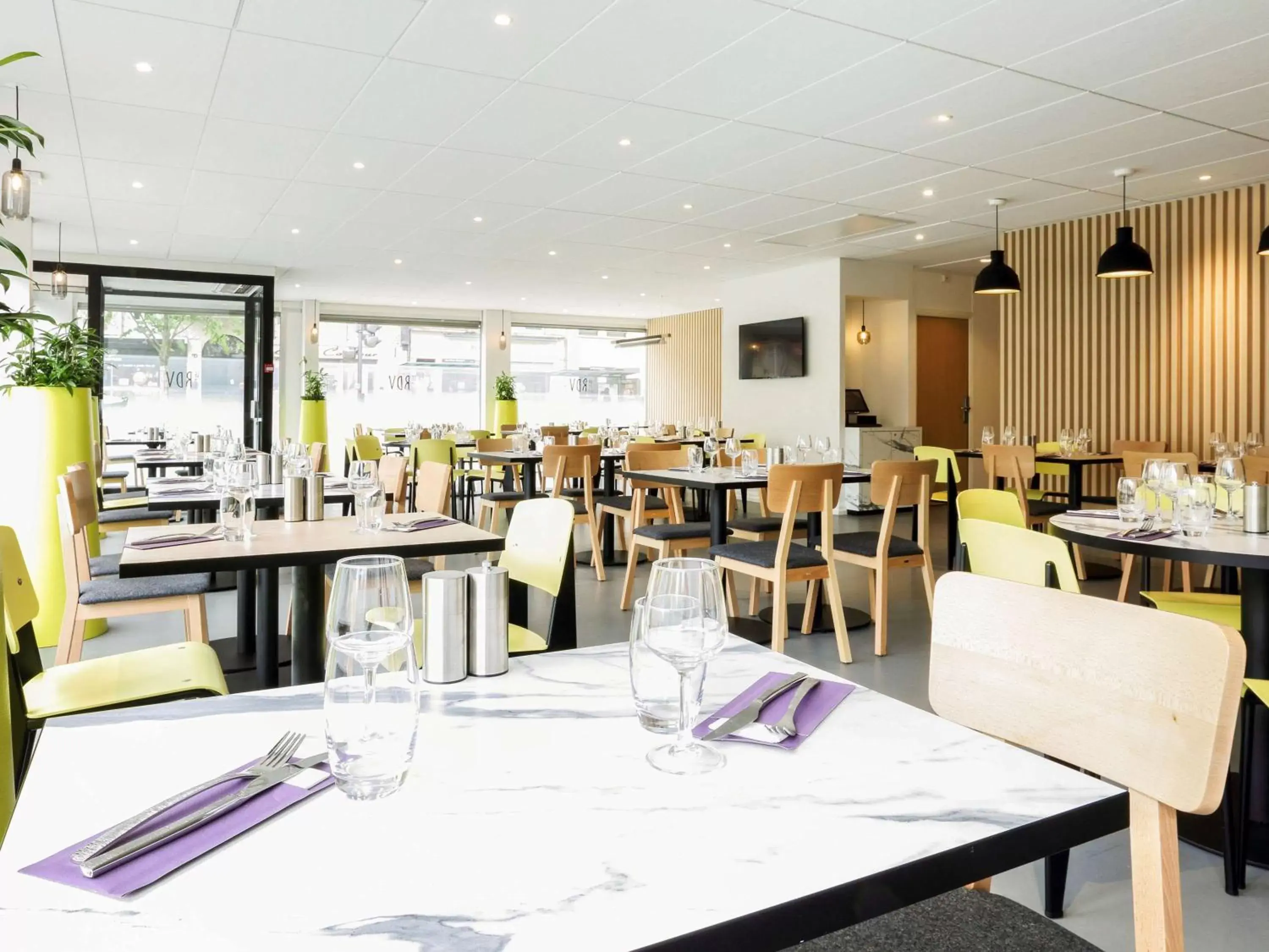 Restaurant/Places to Eat in Mercure Nancy Centre Gare