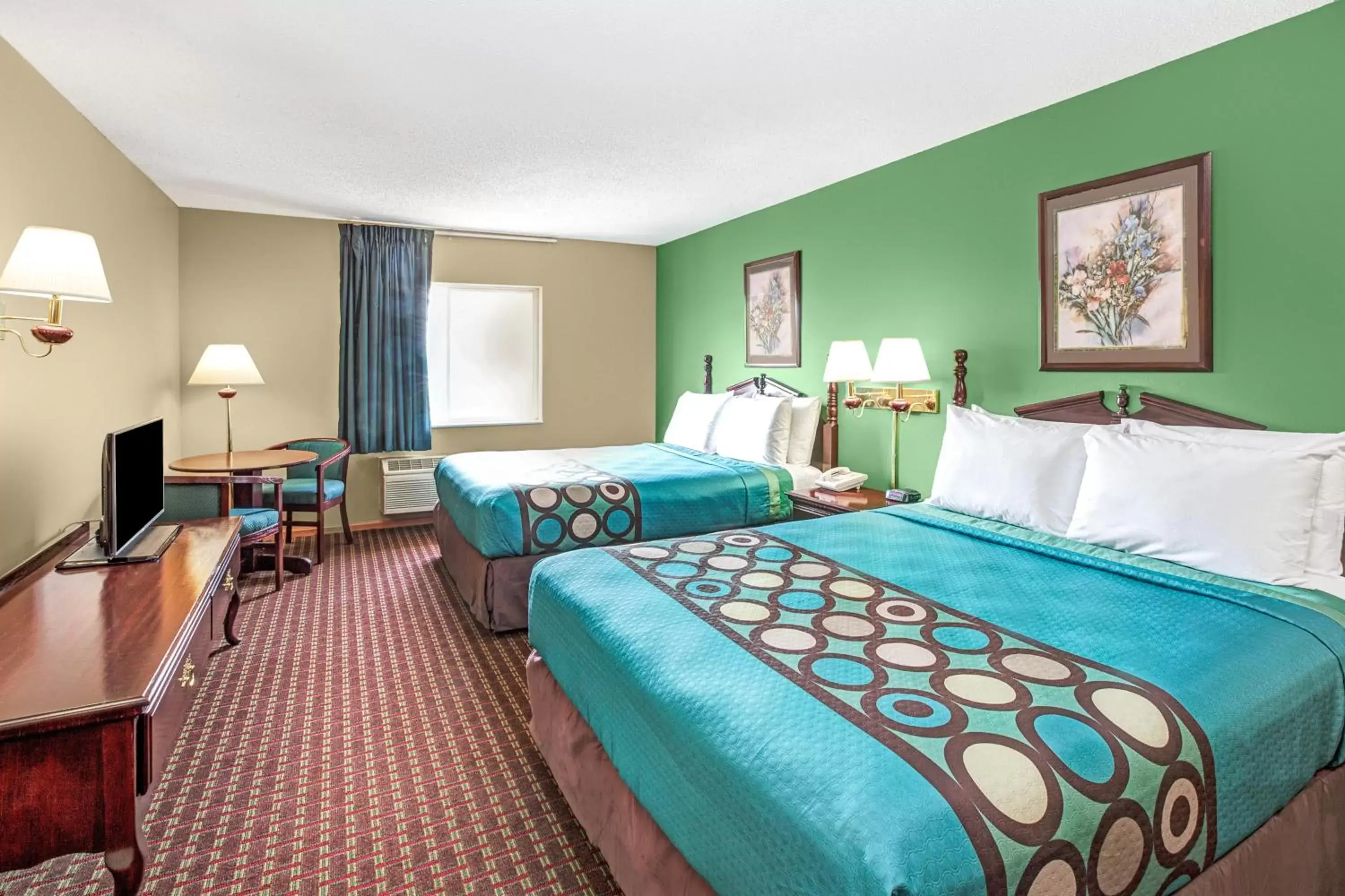 Queen Room with Two Queen Beds - Non-Smoking in Super 8 by Wyndham McHenry