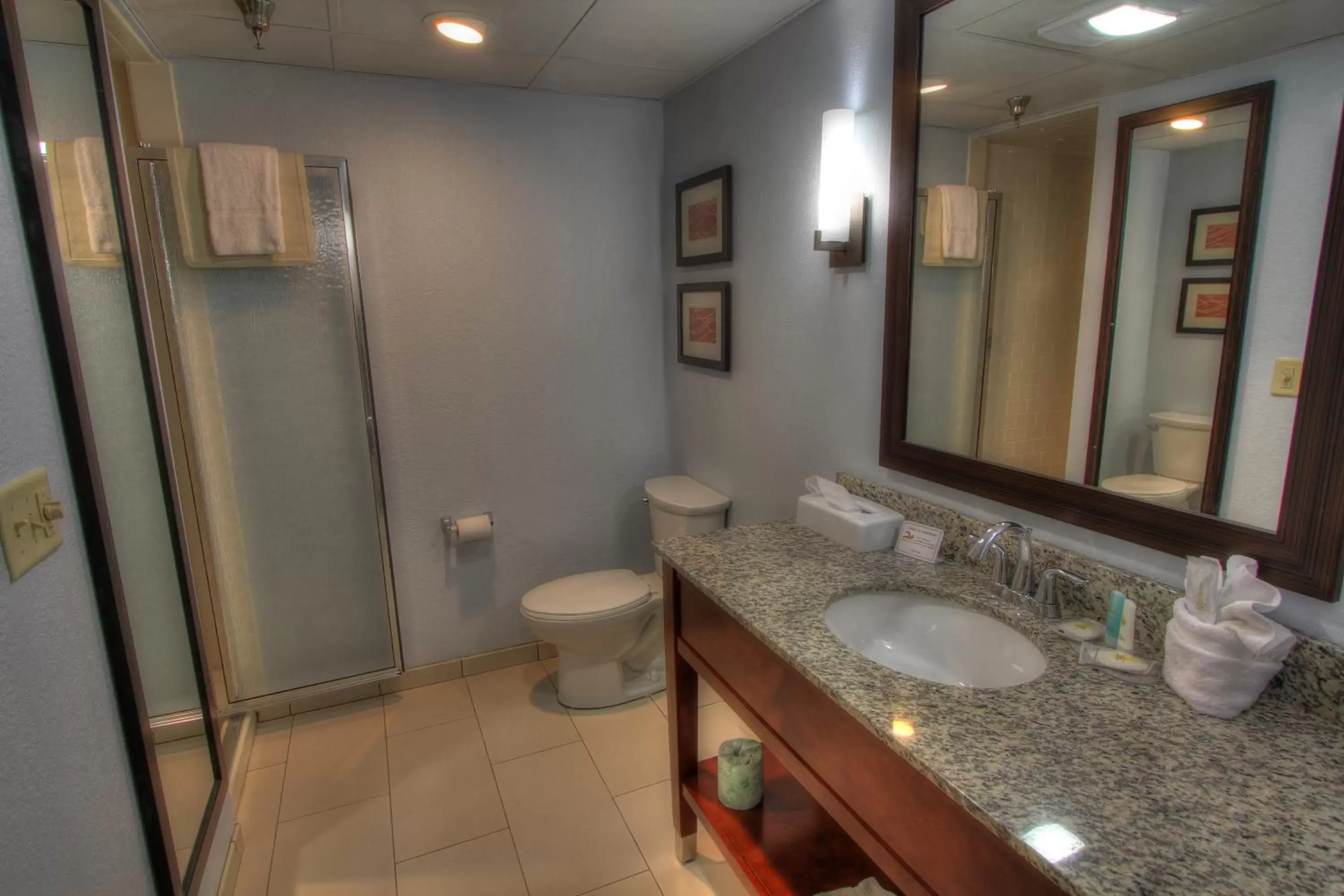 Bathroom in The Inn at Apple Valley, Ascend Hotel Collection