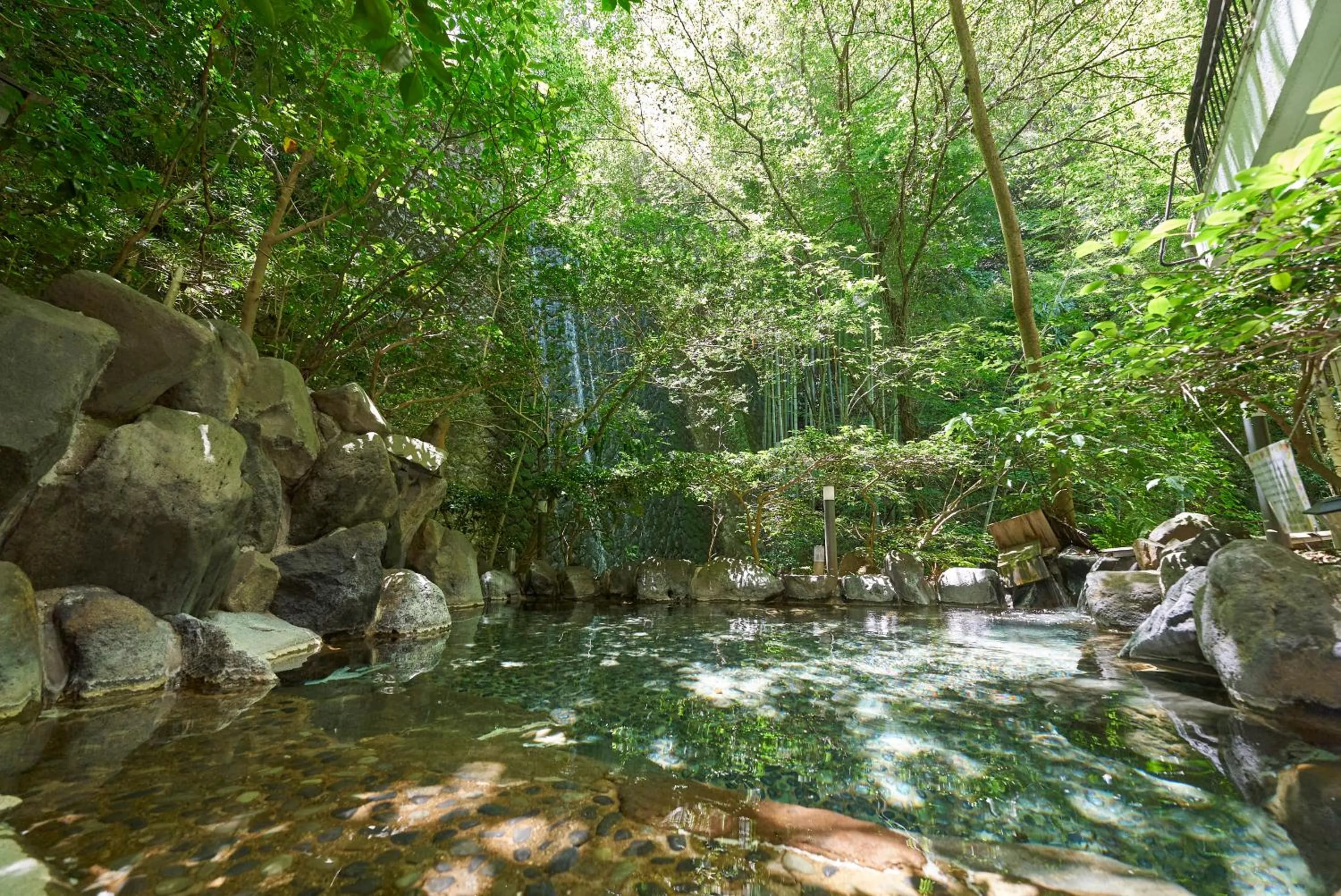 Open Air Bath in Hakone Yumoto Hotel