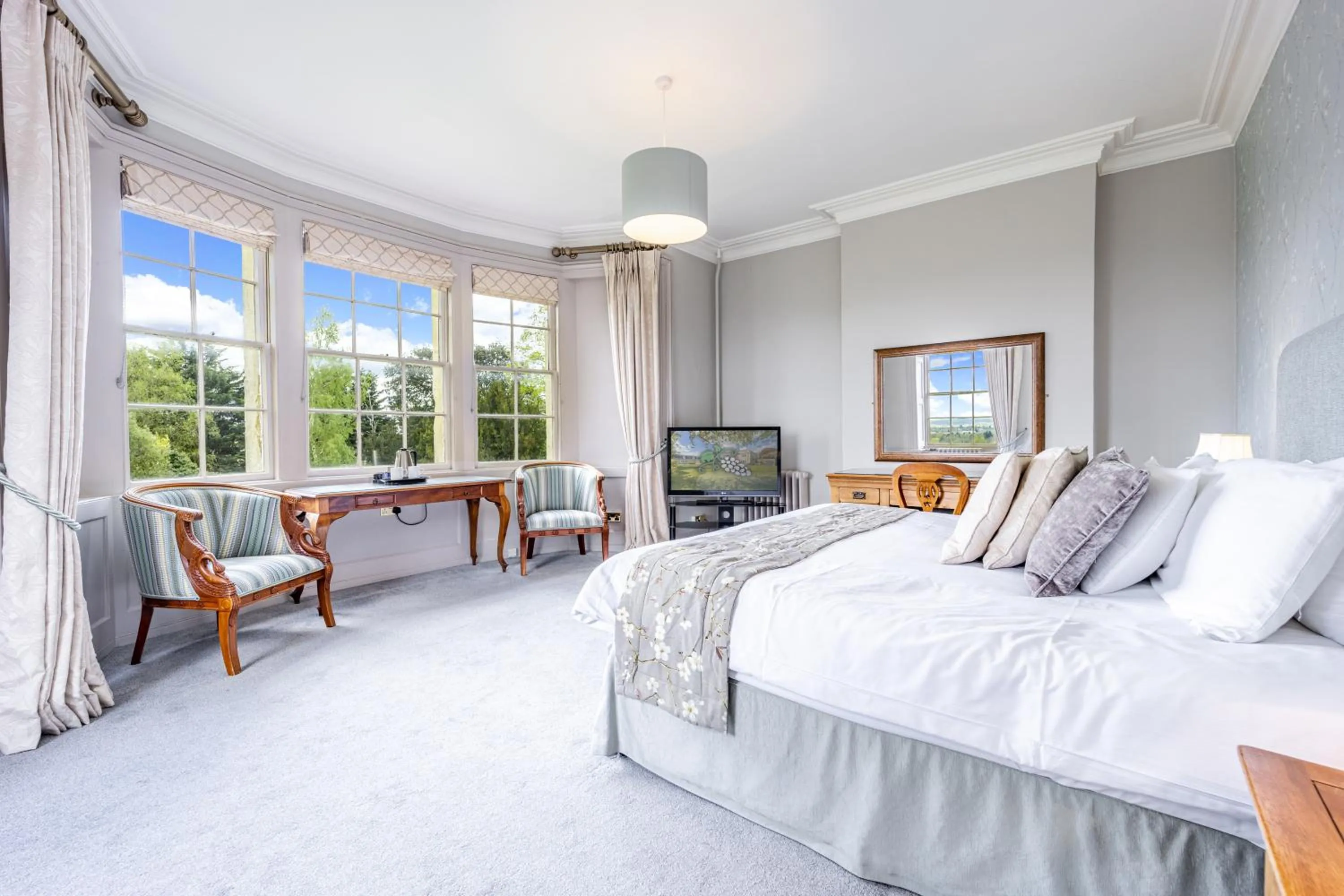 Bedroom, Bed in Leigh Park Country House Hotel & Vineyard, BW Signature Collection