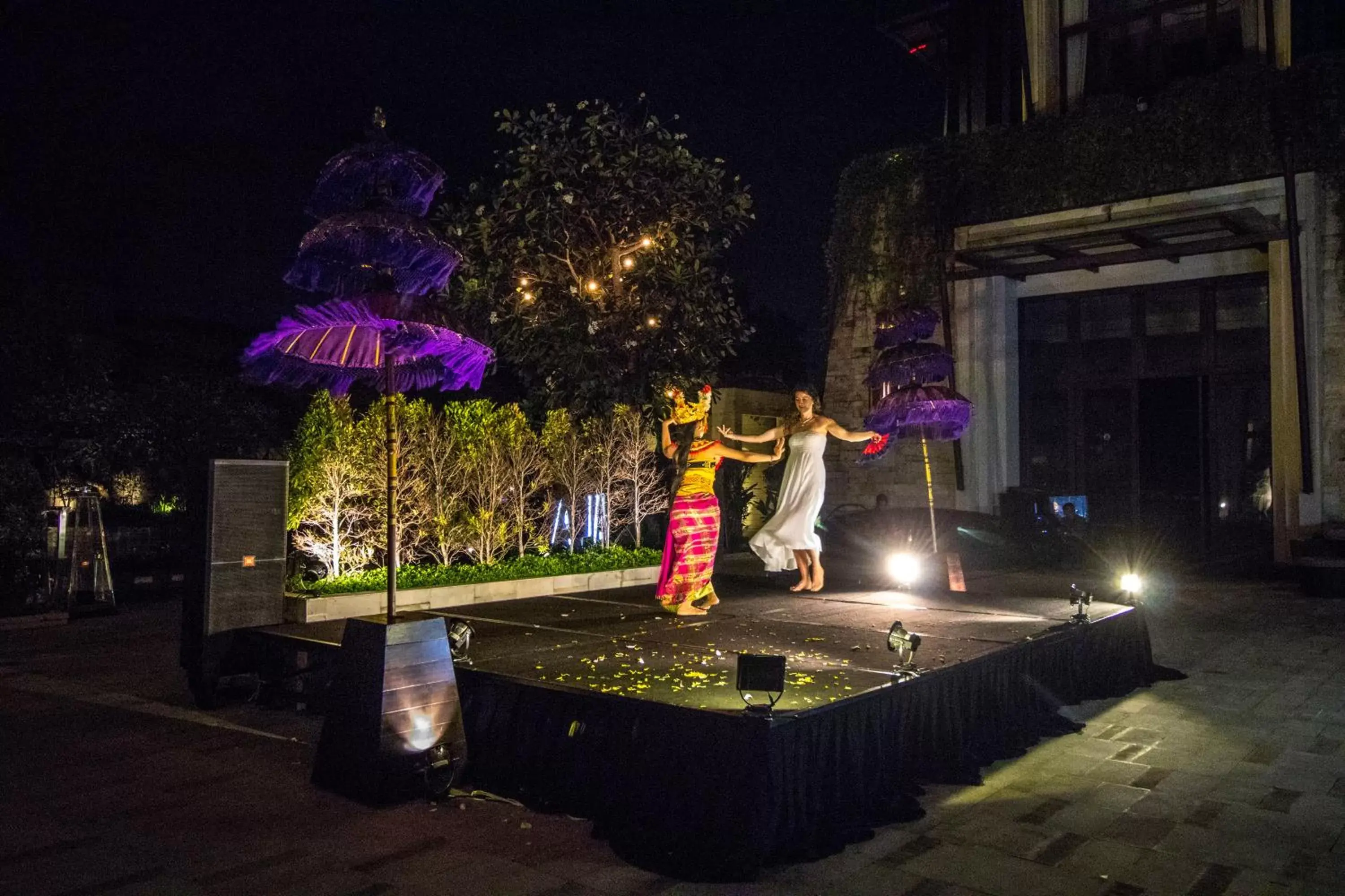 Evening entertainment in The Sakala Resort Bali All Suites CHSE Certified