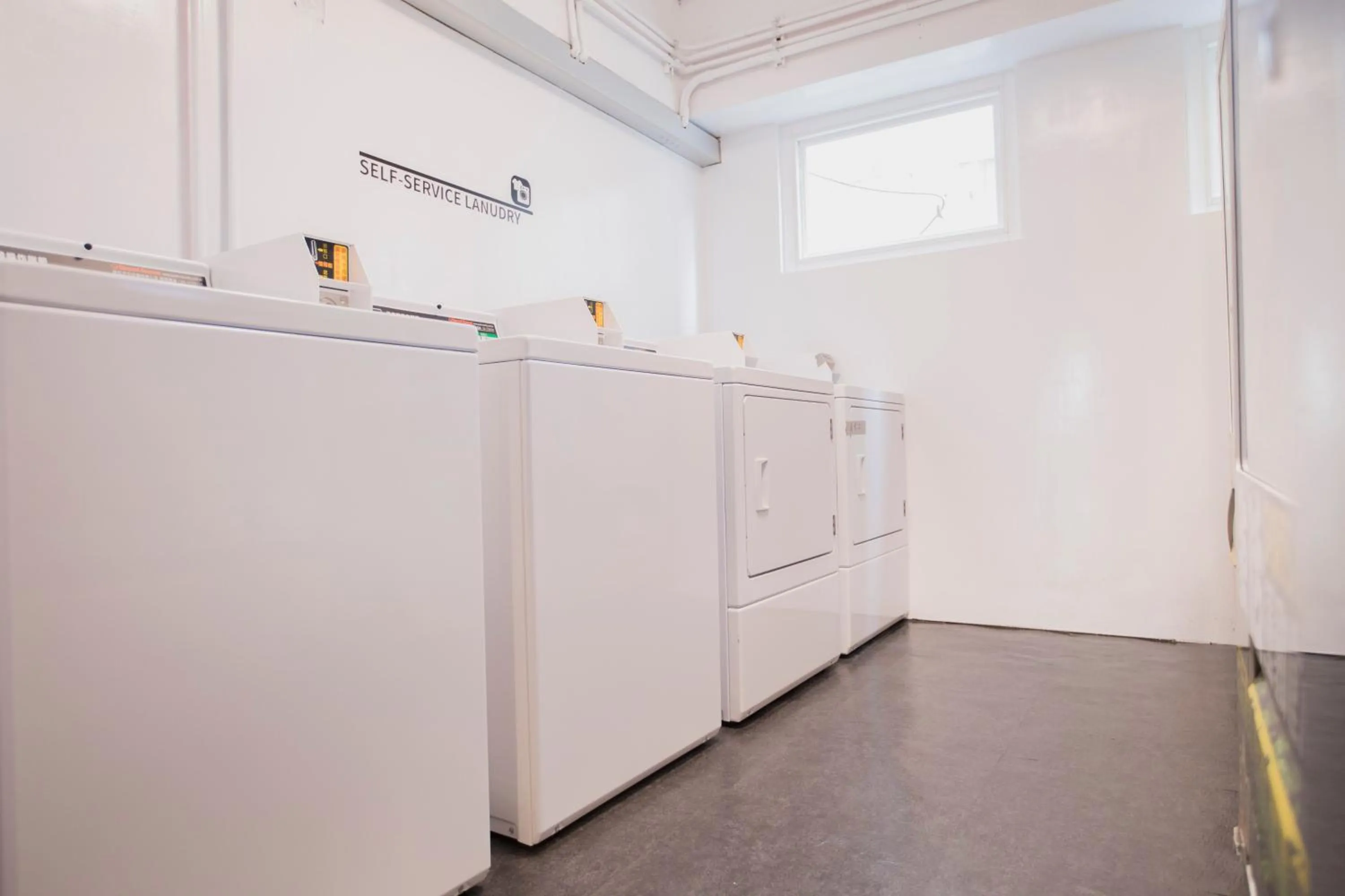 Area and facilities in Single Inn-Kaohsiung Station