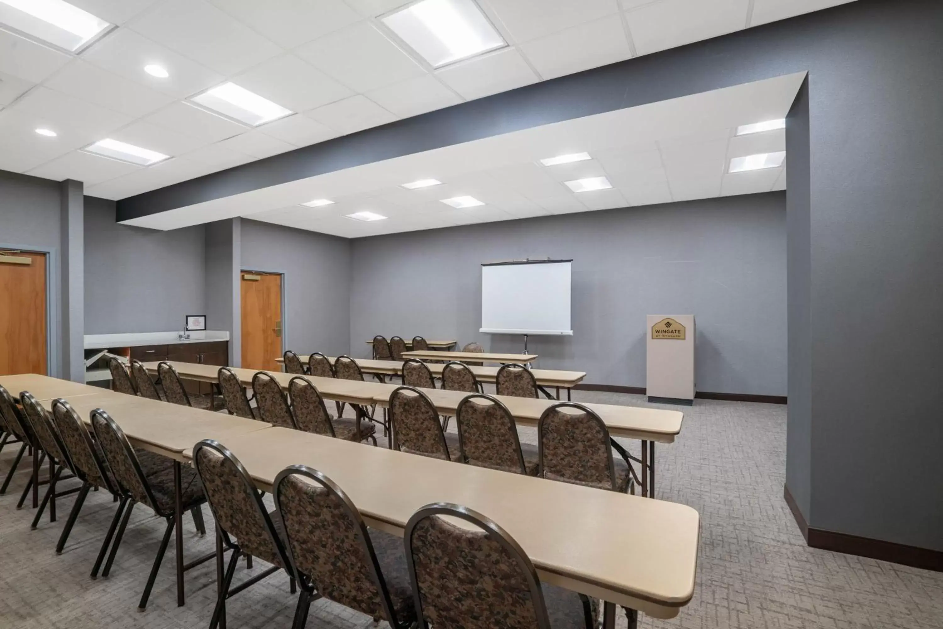 Meeting/conference room in Wingate by Wyndham Charlotte Airport