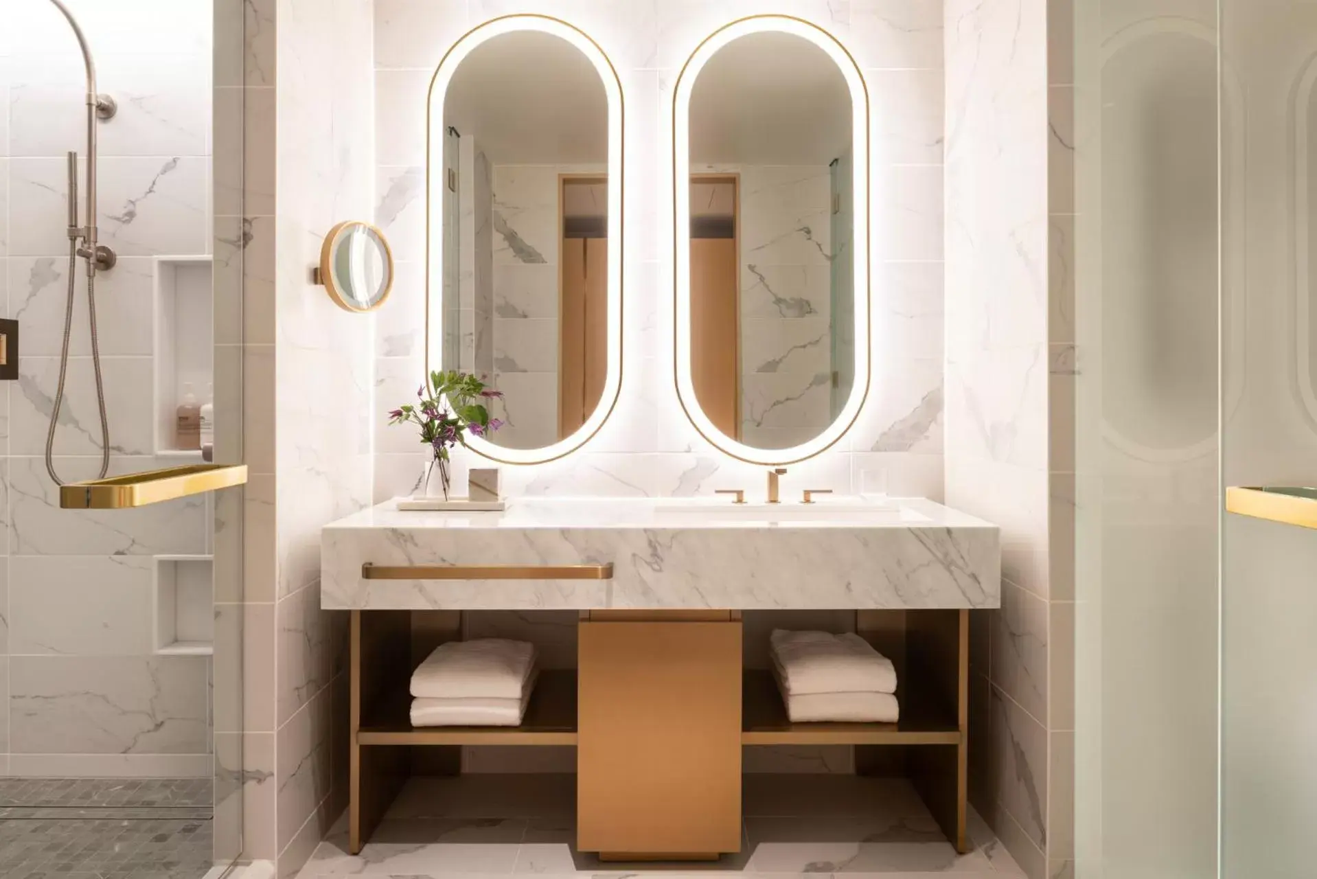 Bathroom in Four Seasons Hotel Minneapolis Bathroom in Four Seasons Hotel Minneapolis