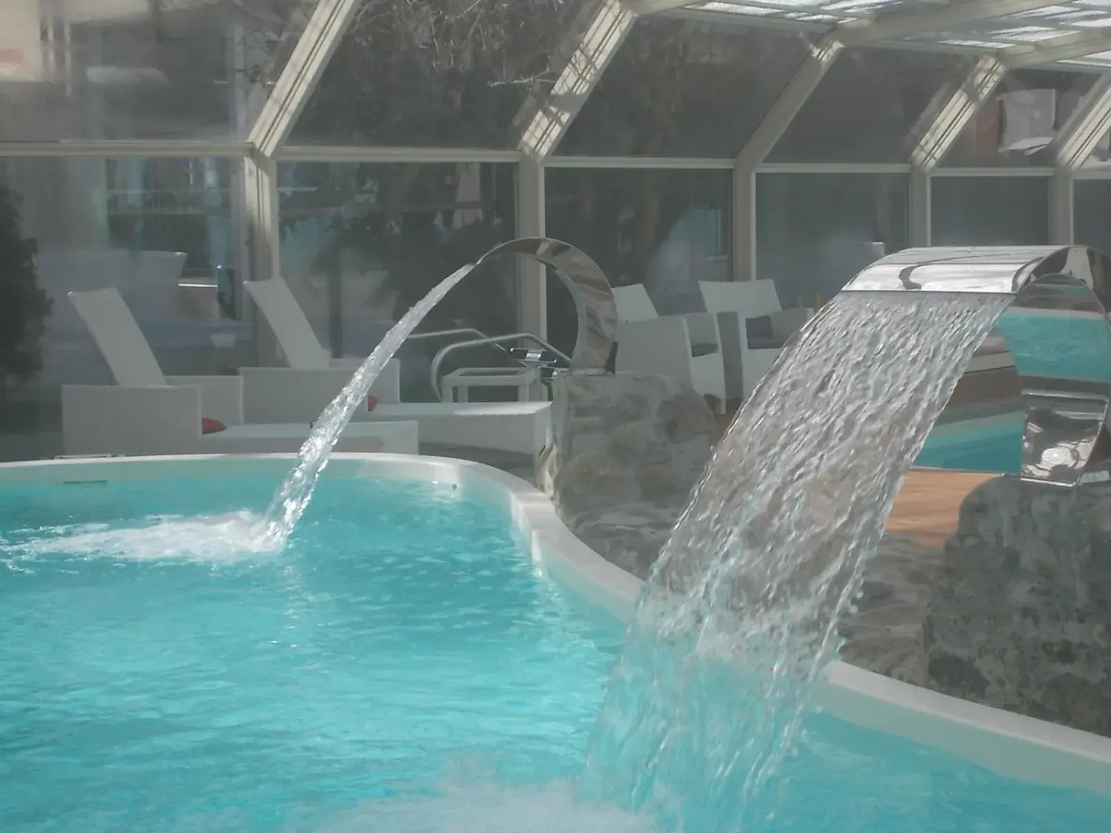 Swimming Pool in Hotel Manzoni Wellness&Spa