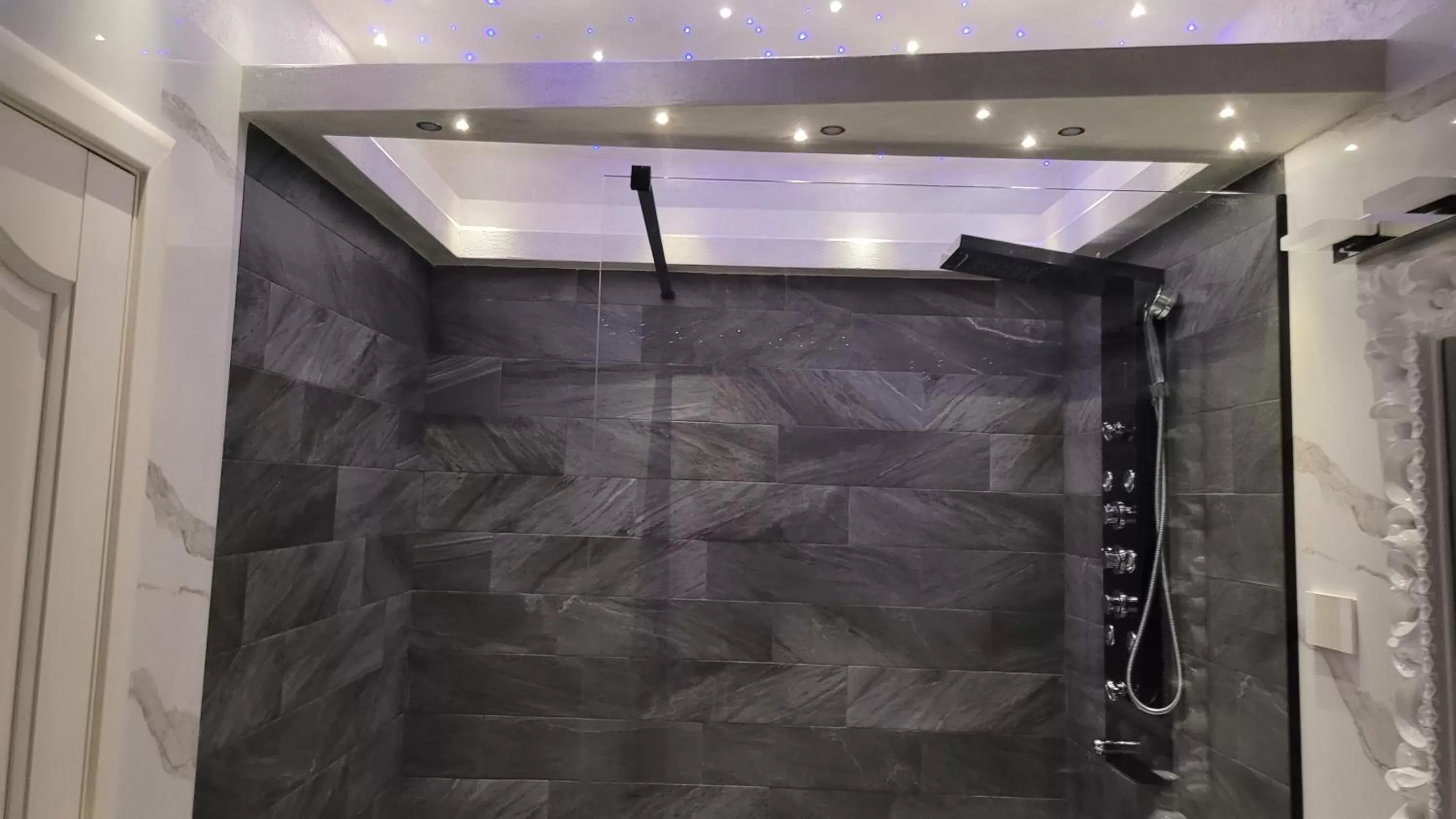 Shower in Terrace Suites Iasi