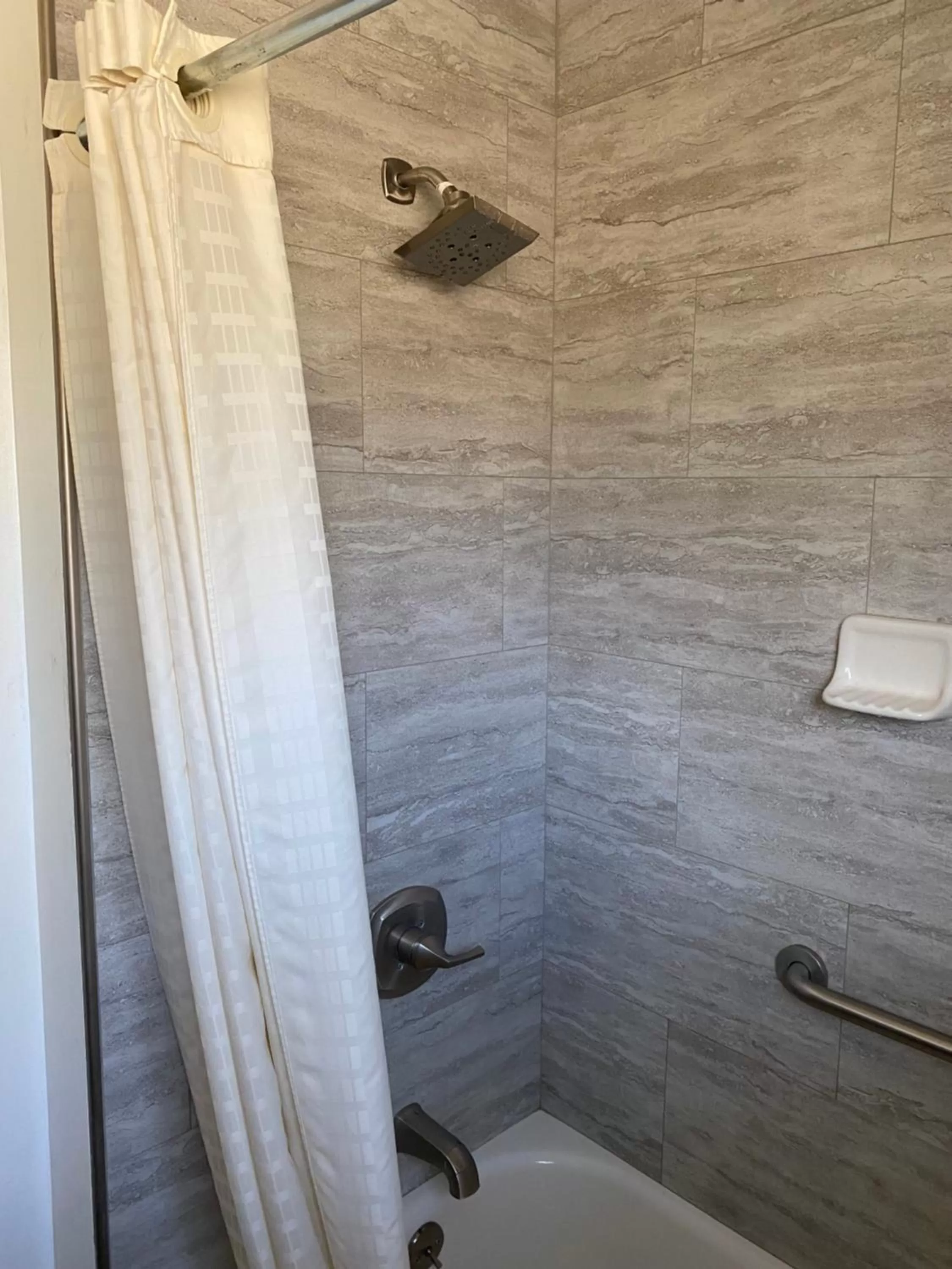 Shower in Western Holiday Lodge