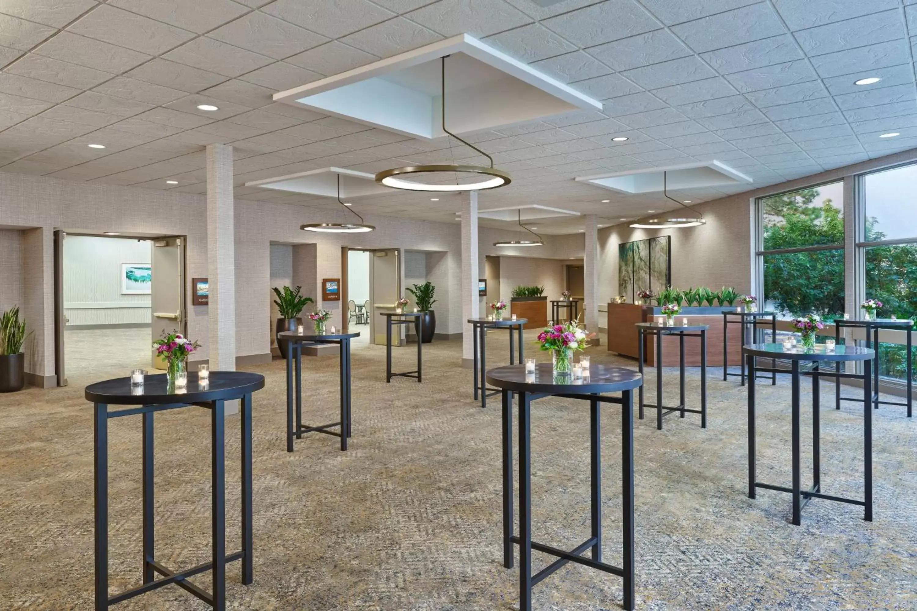 Meeting/conference room in Sheraton Portland Airport Hotel