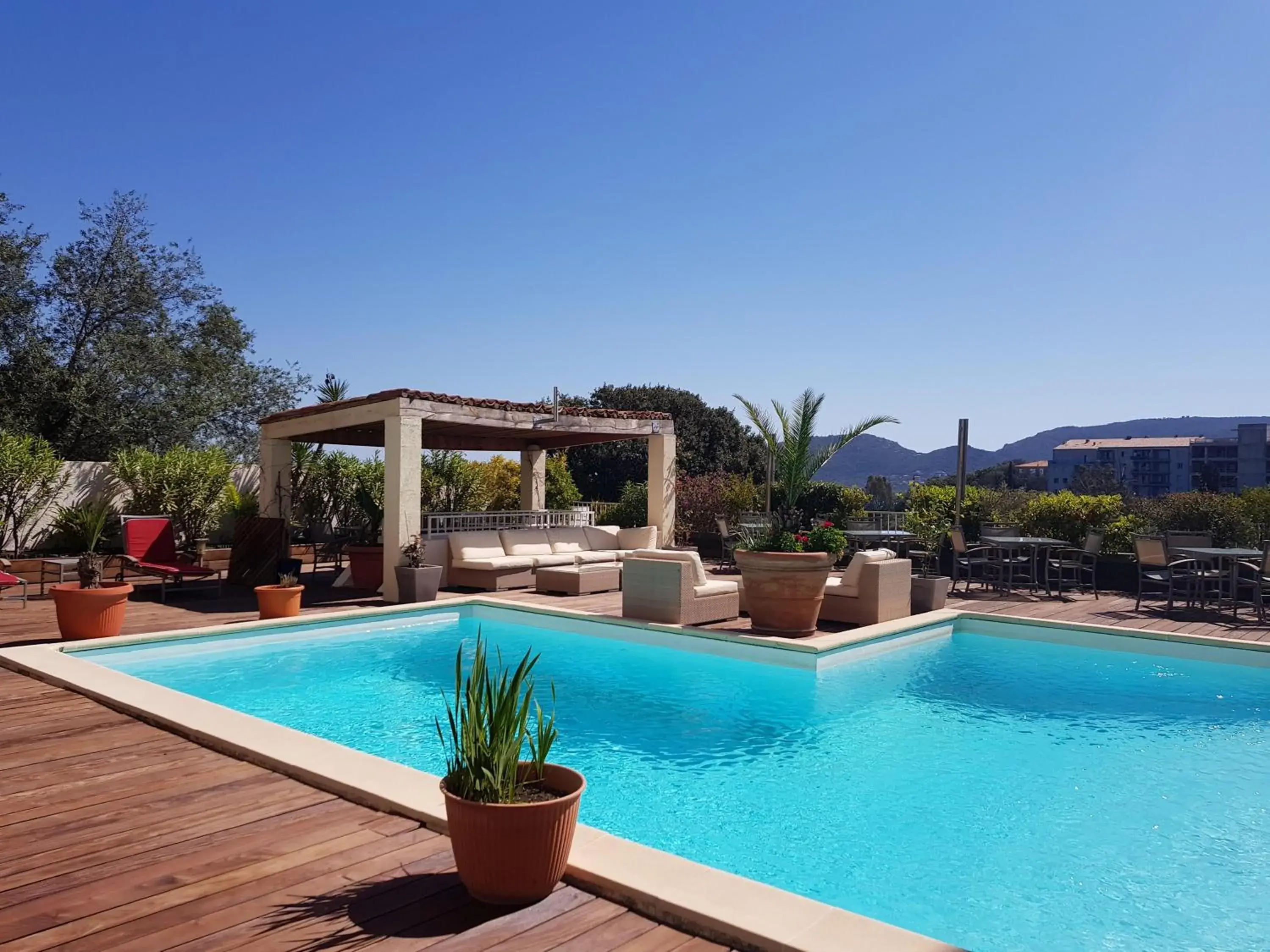 Swimming Pool in Hotel Le Tilbury