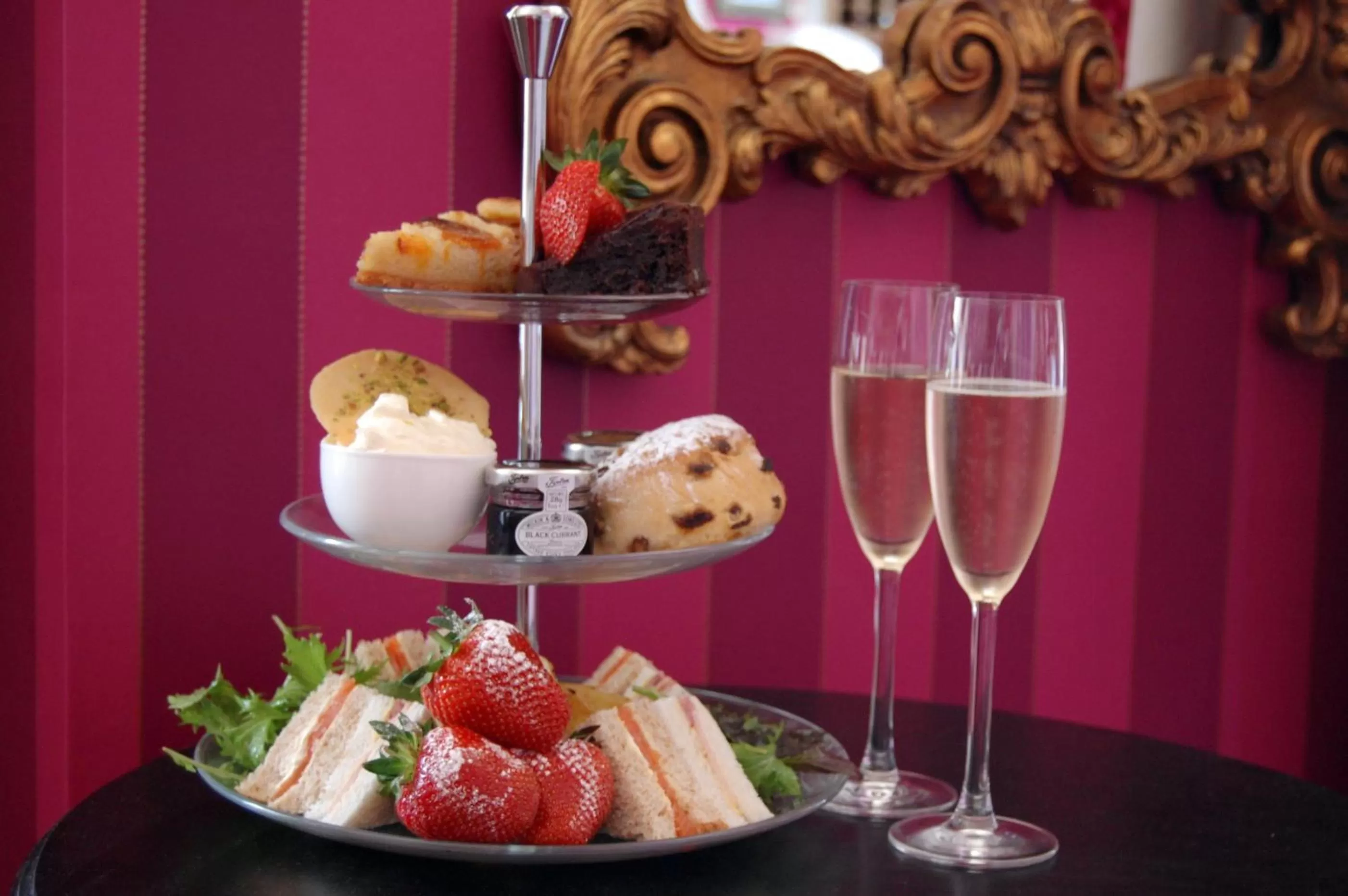 Food and drinks in Cottonwood Boutique