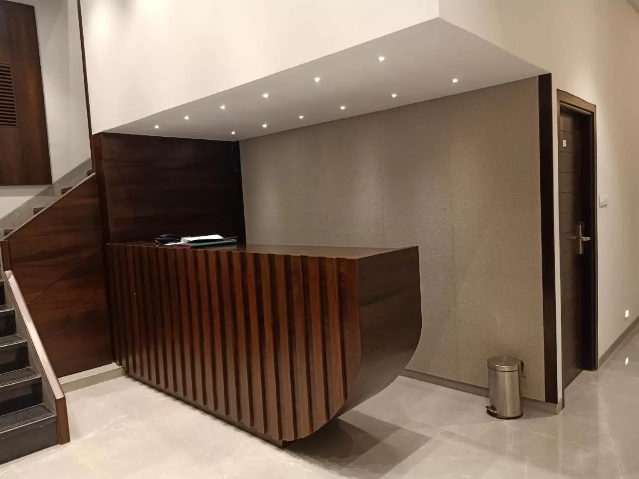 Lobby or reception in Hotel Flora Suites - Fort