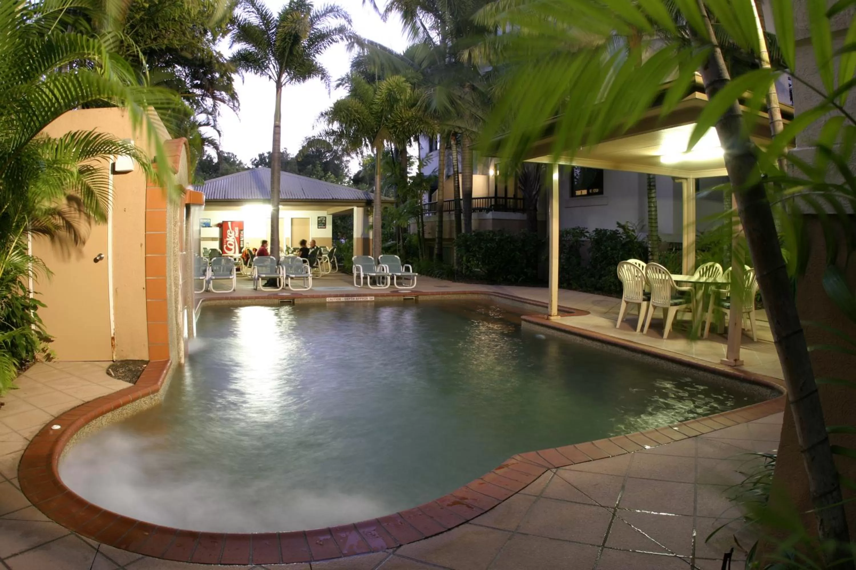 Swimming pool in Grosvenor in Cairns