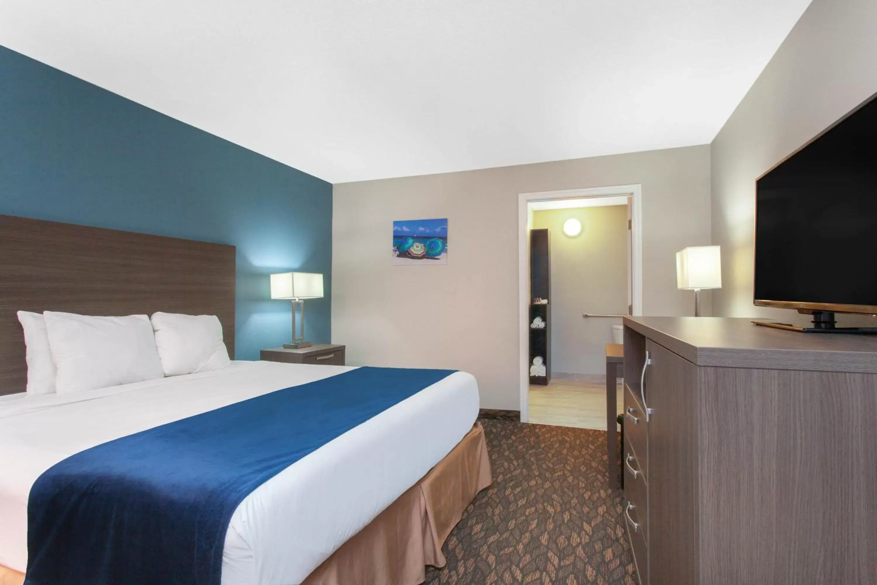 Bedroom, Bed in Grand Hotel Orlando at Universal Blvd