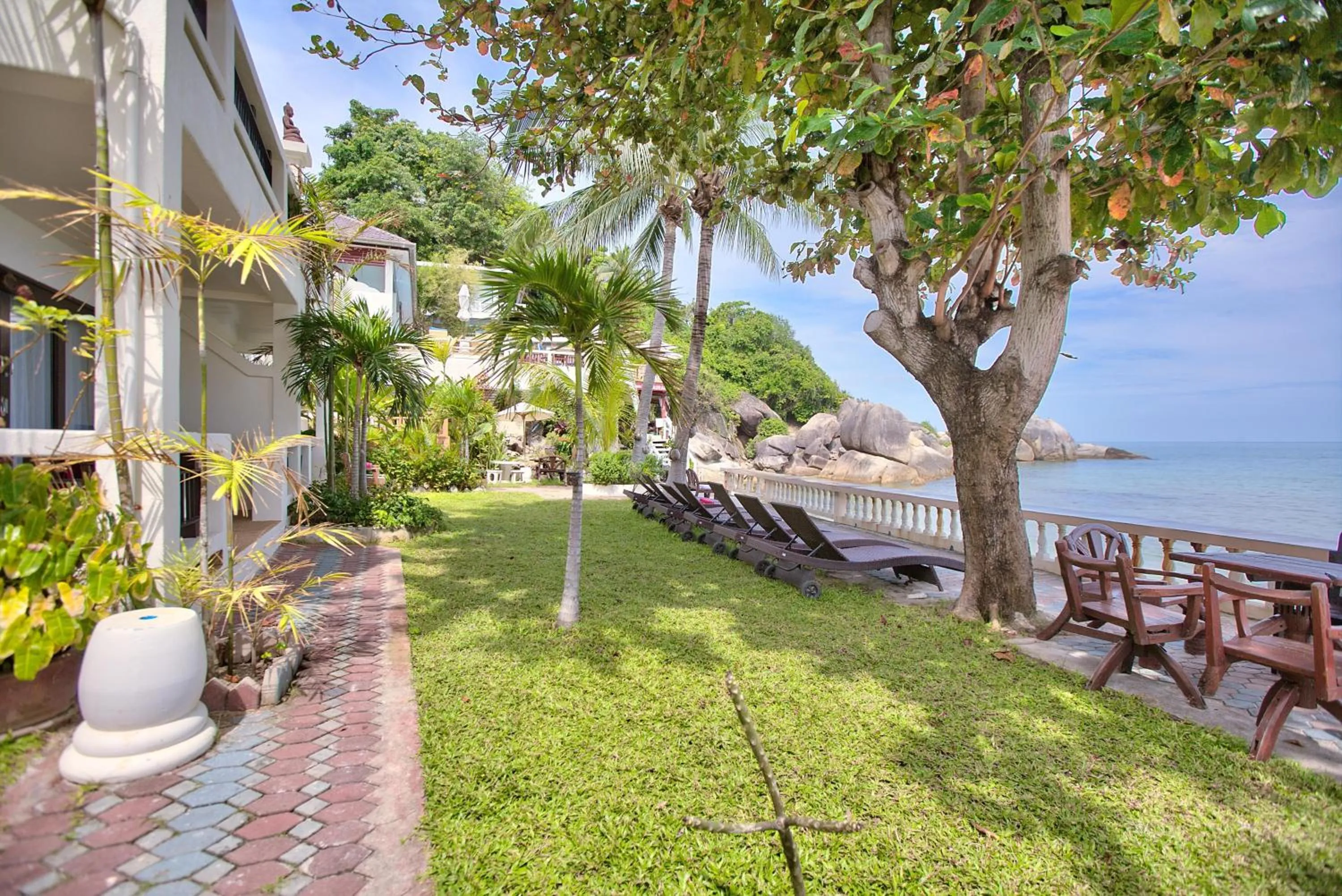 Garden in Crystal Bay Beach Resort